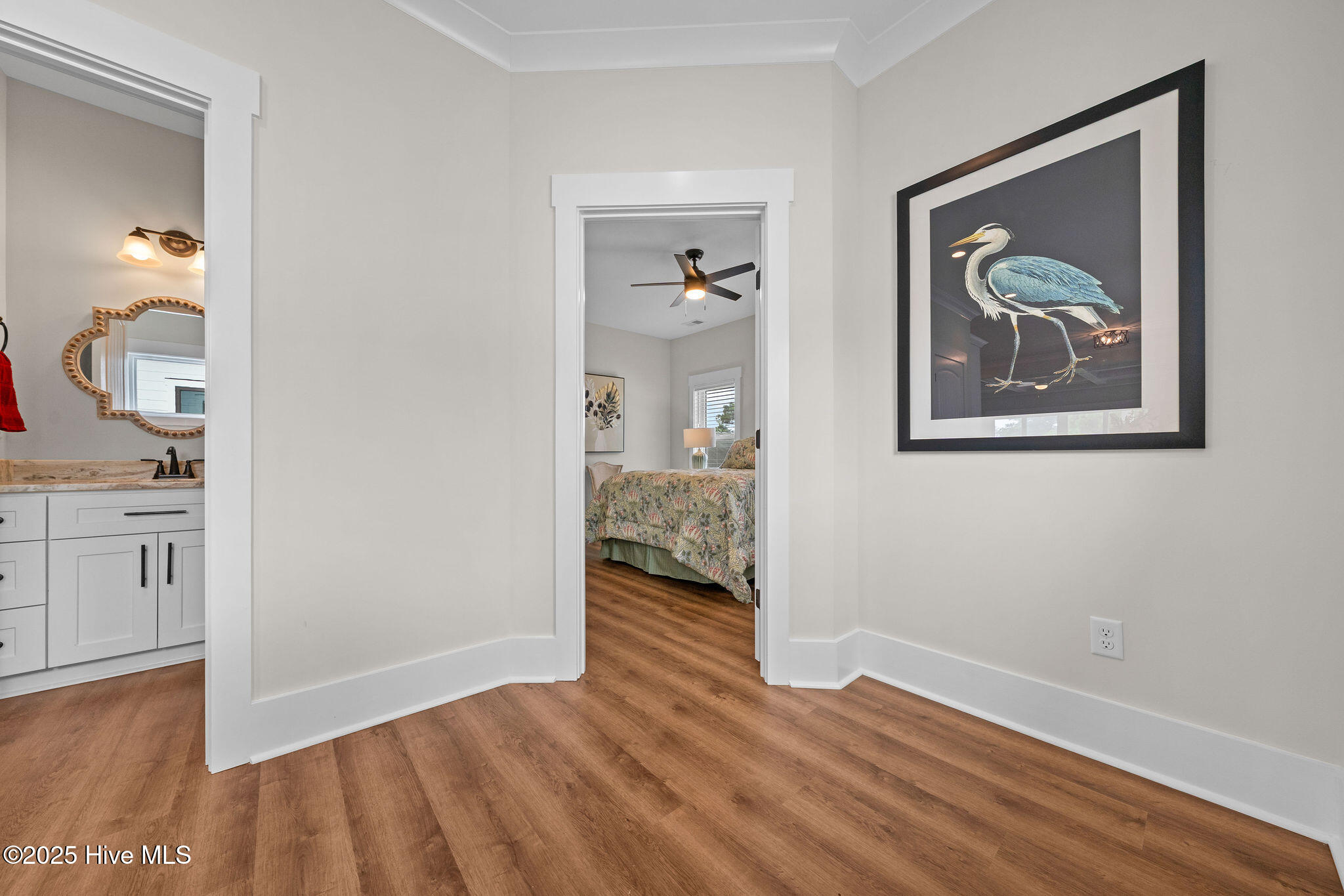 100521621 | Photo 17