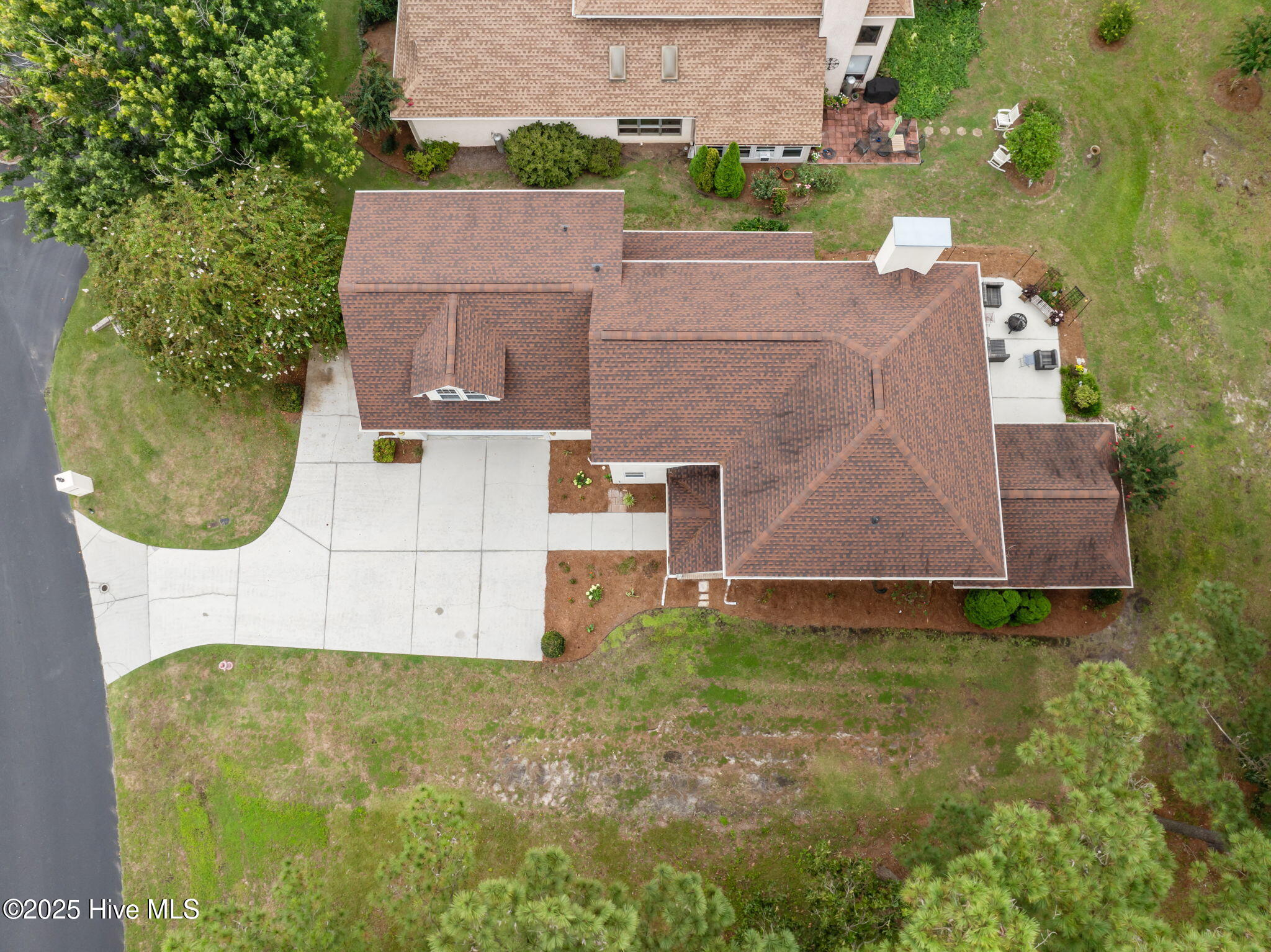 100524687 | Photo 55