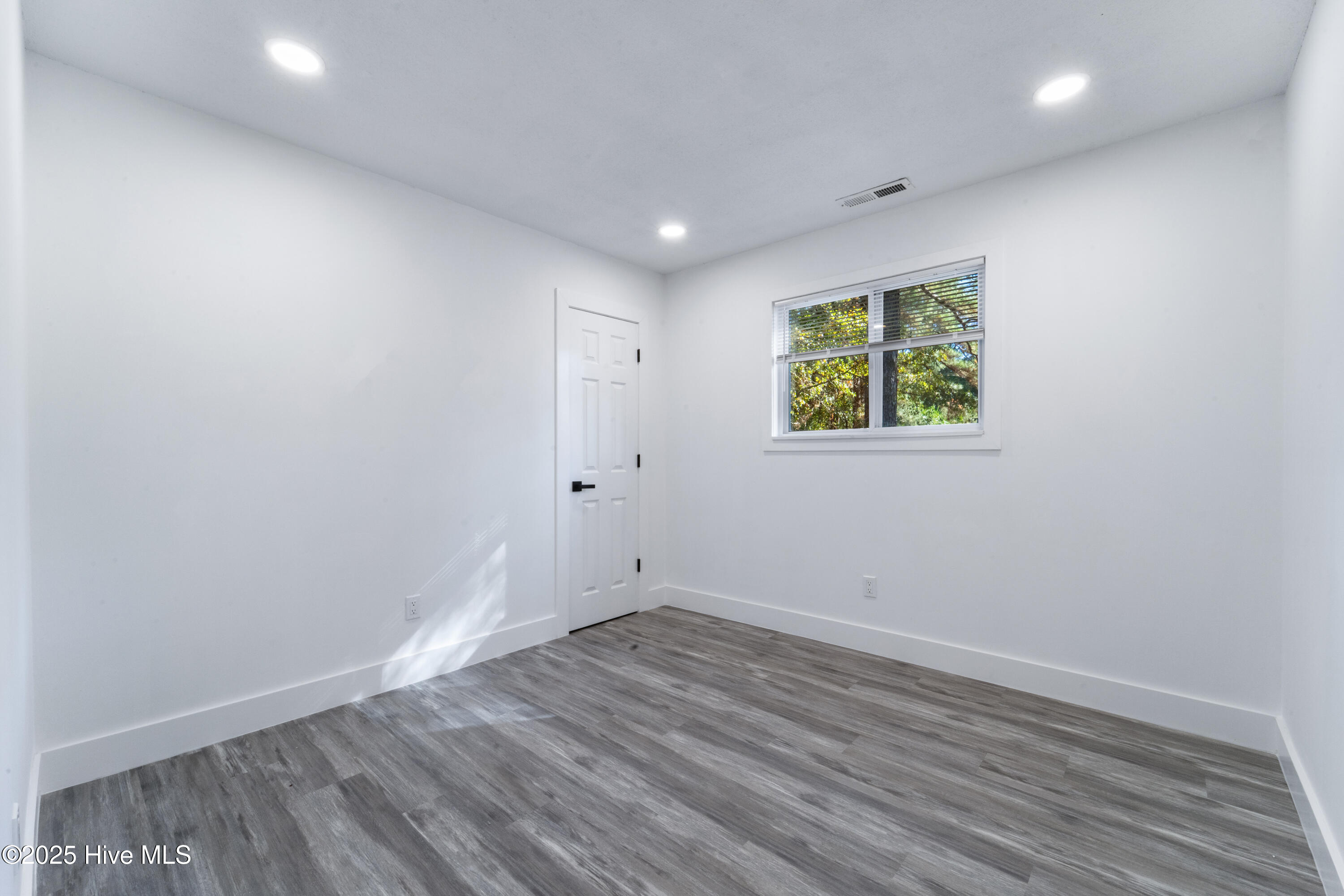 100 S Hill Court, Jacksonville, NC 28540 – photo 23: DSC03360