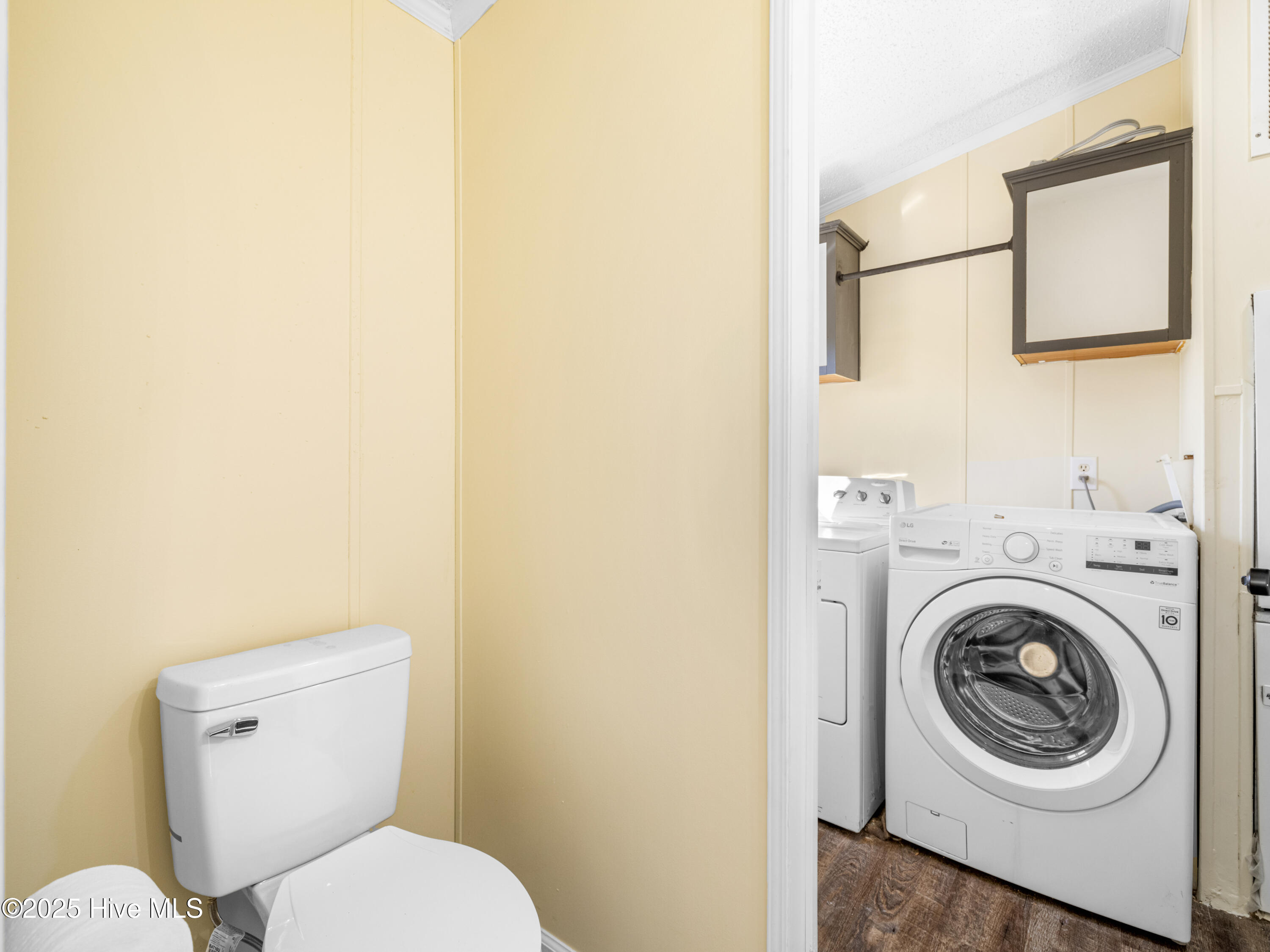 100540090 | Photo 40