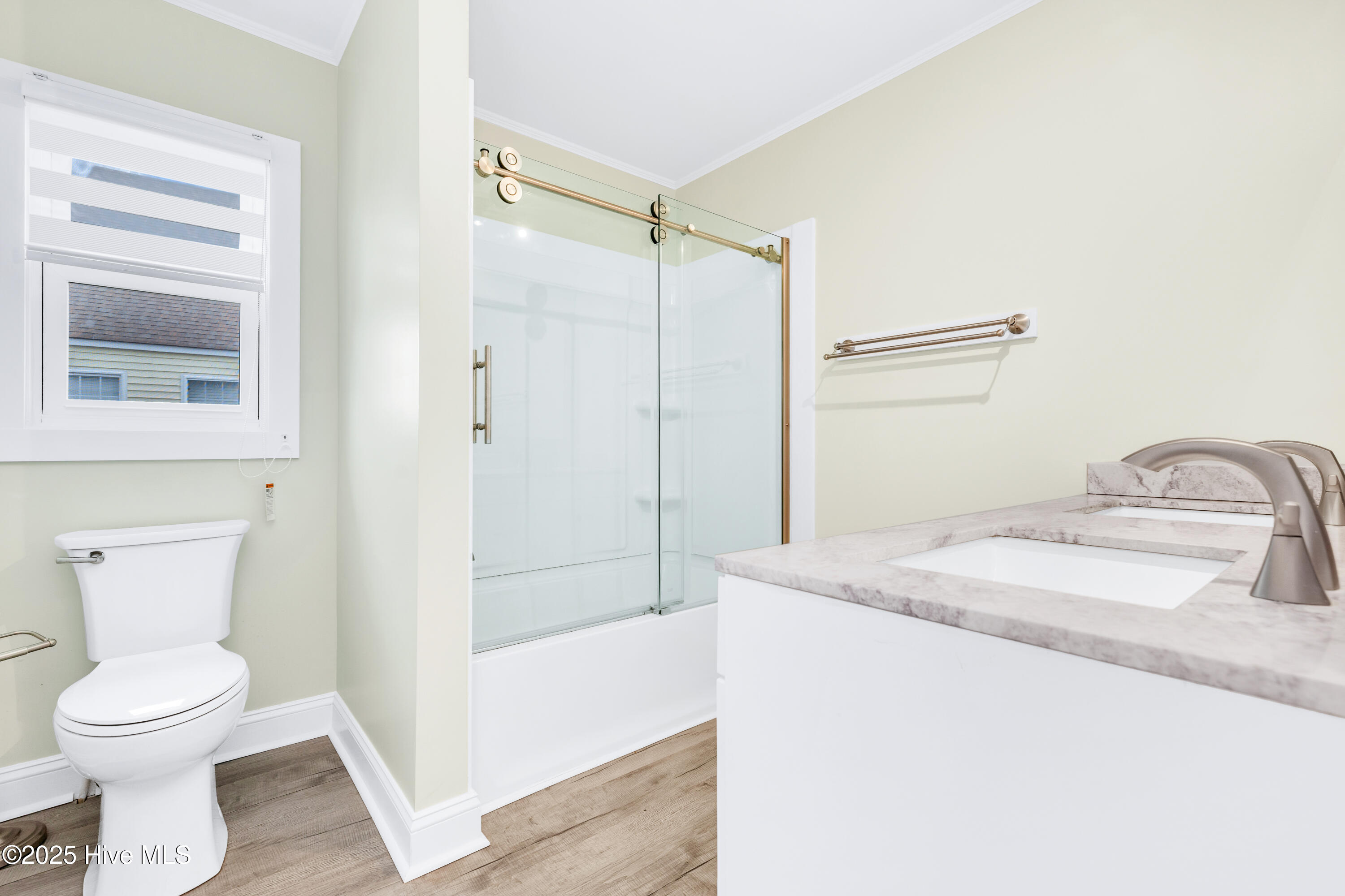 100550005 | Photo 15