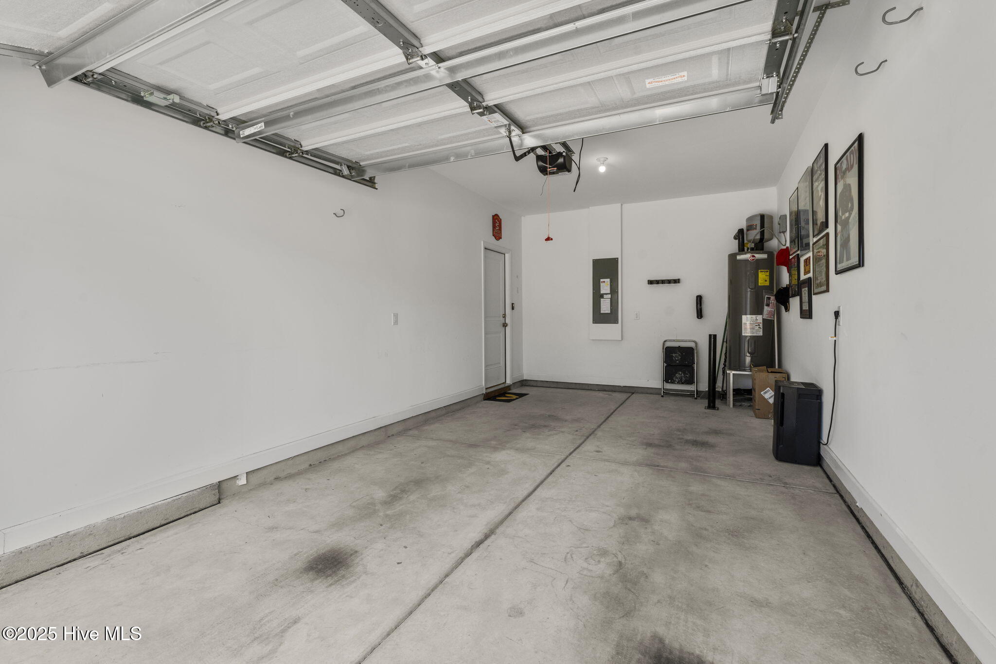 100514884 | Photo 33