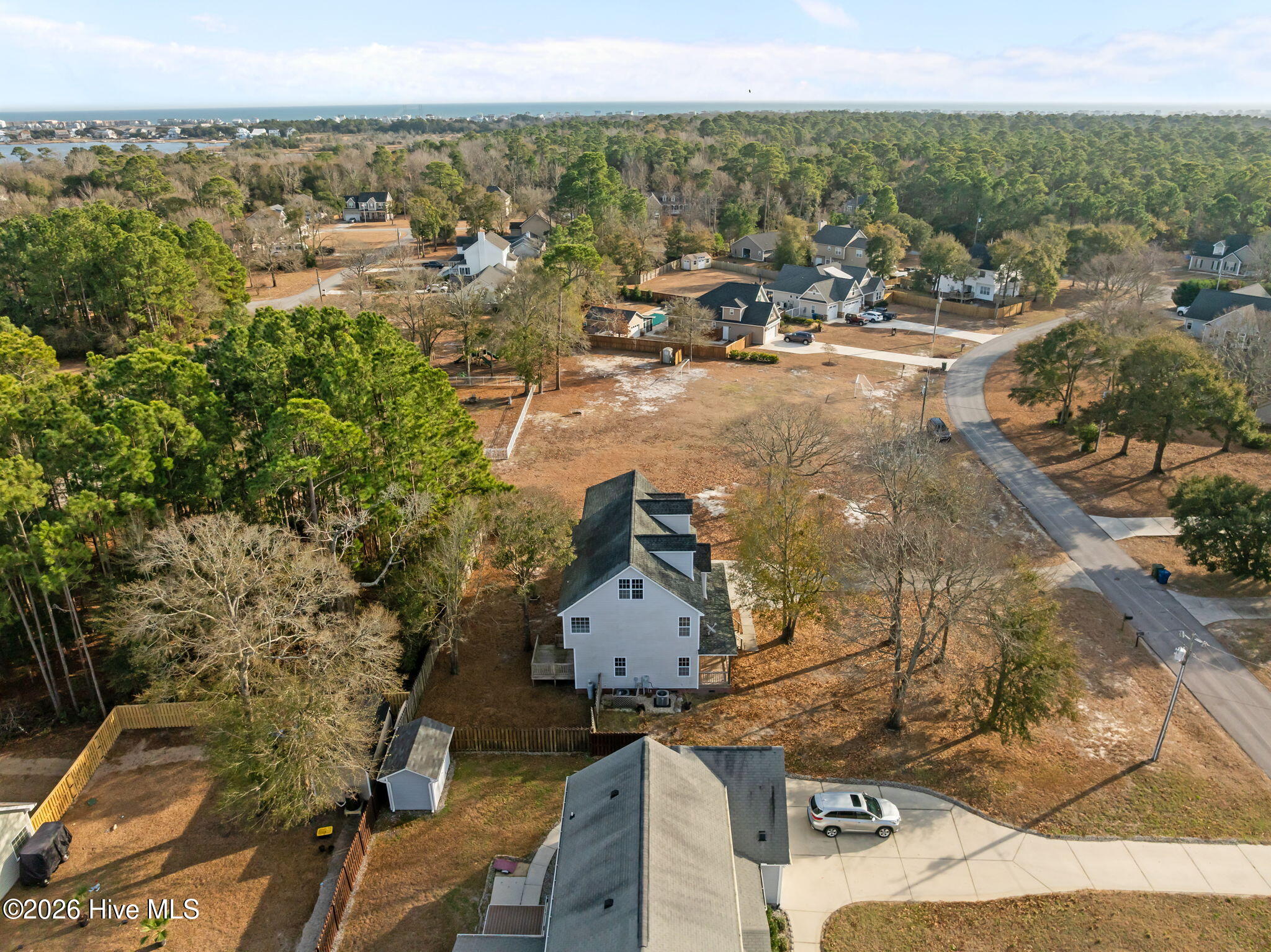 100547961 | Photo 50