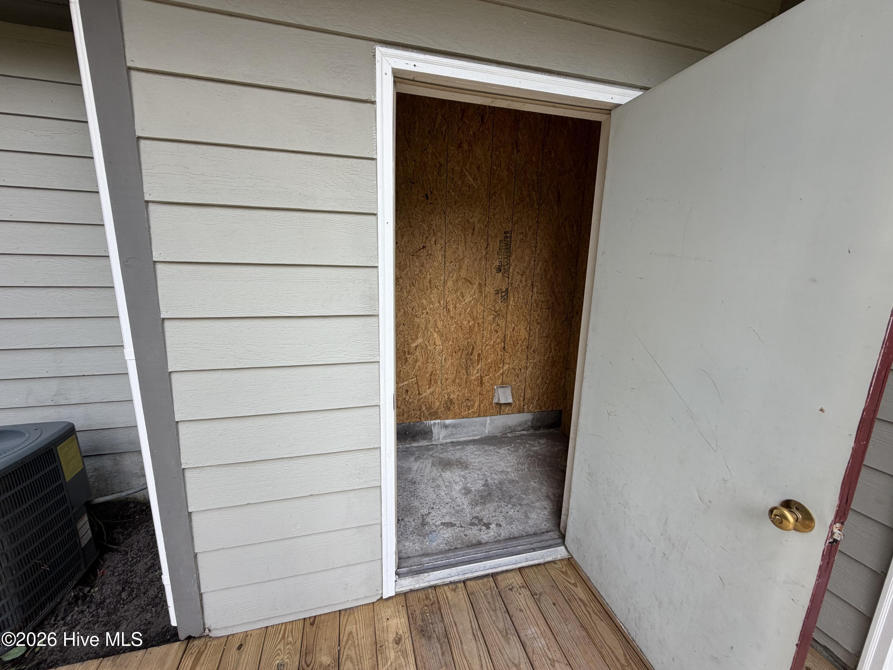 205 Lenoir Street,Newport