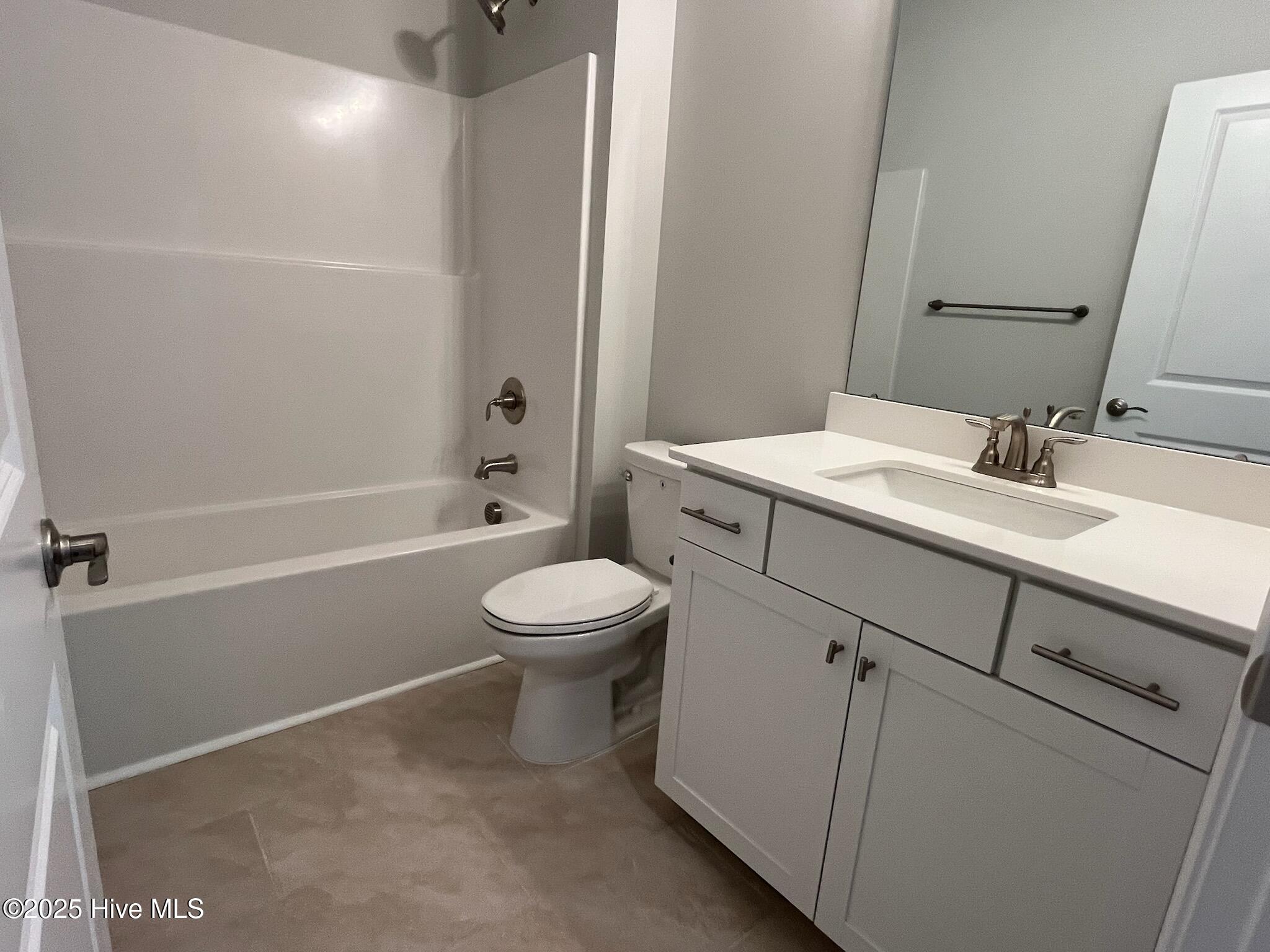 100518408 | Photo 25