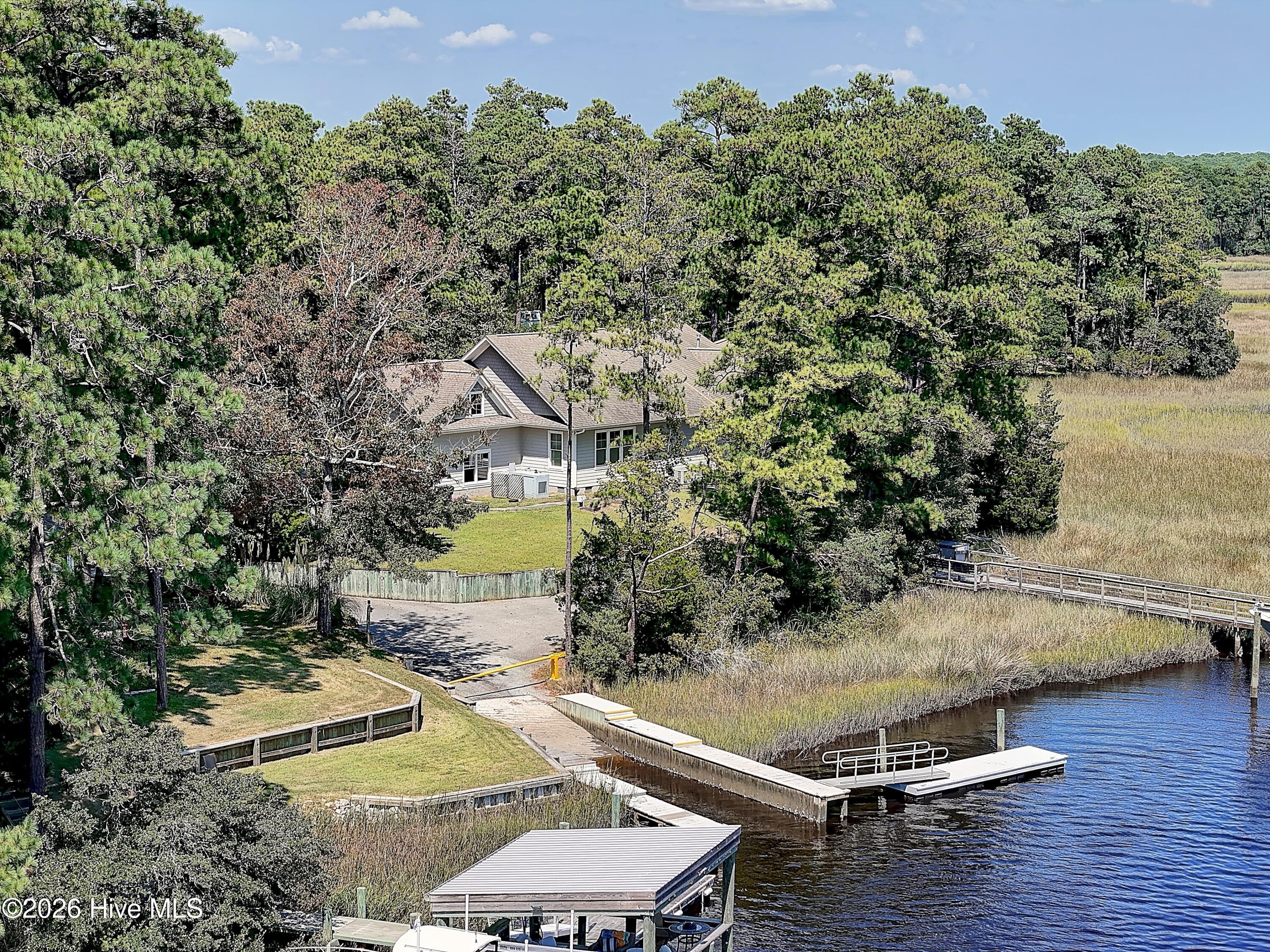 100555645 | Photo 68