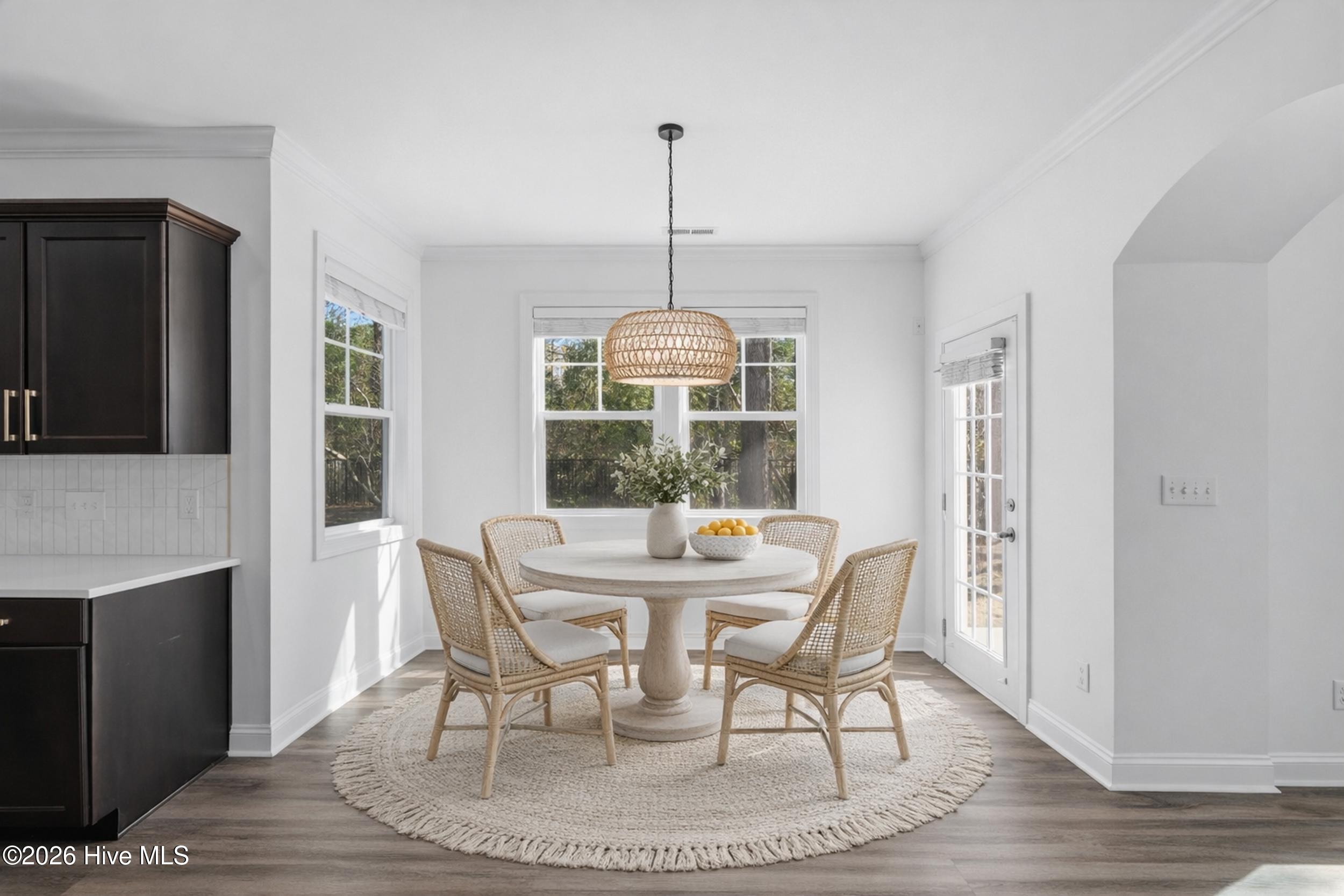 100564120 | Photo 22