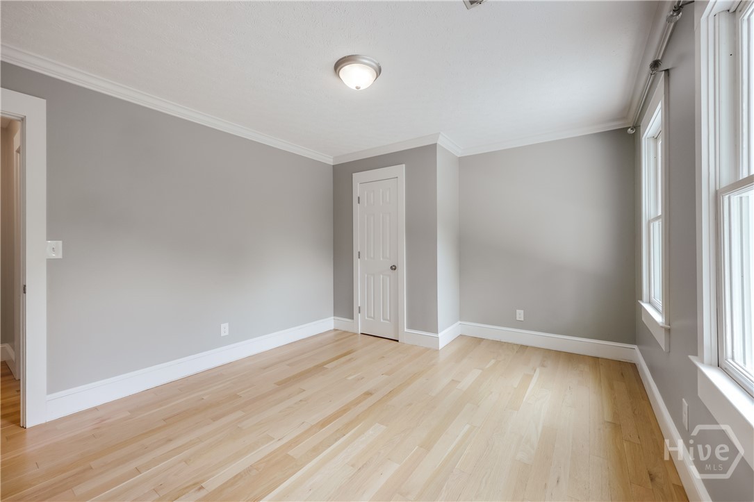 155 Hunters Pointe Drive