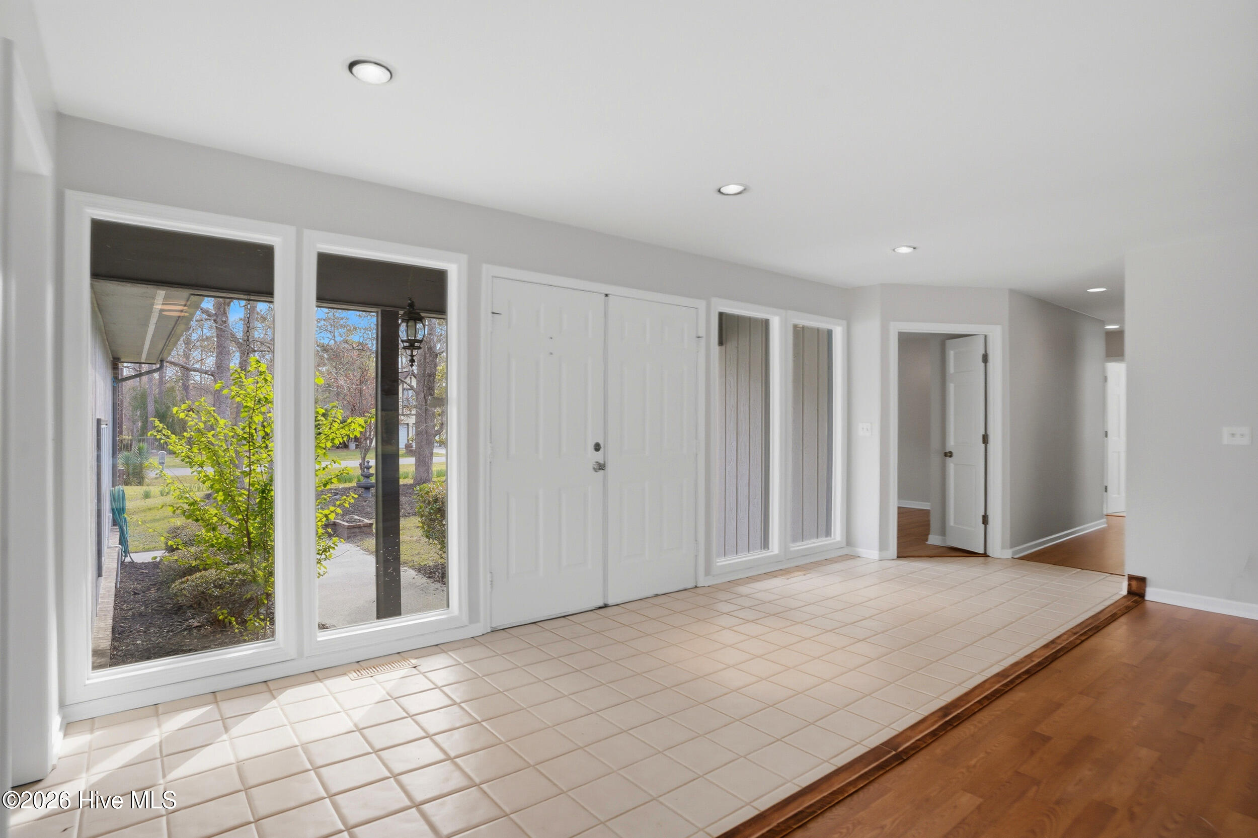 100555150 | Photo 43