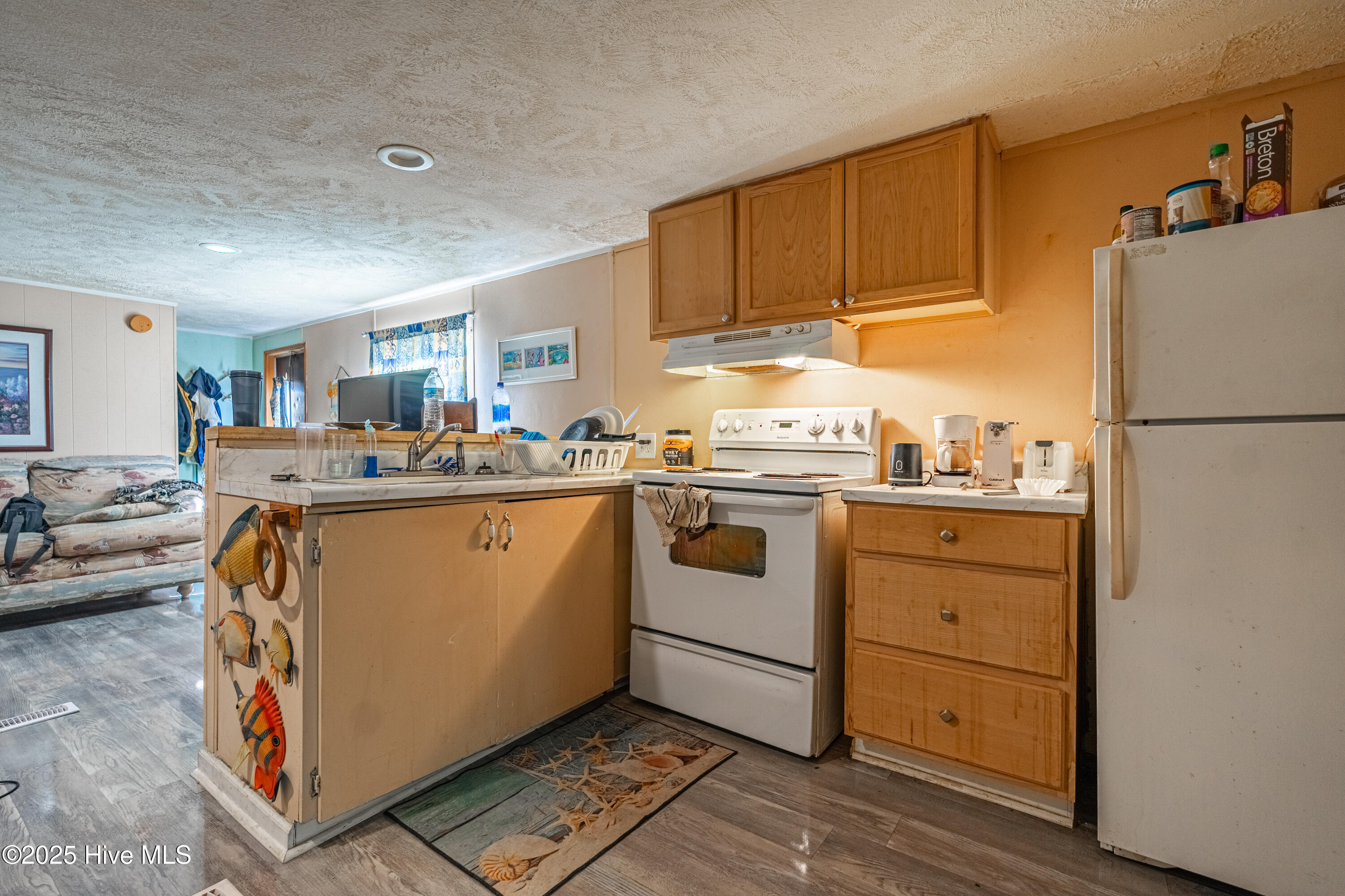 100538170 | Photo 11