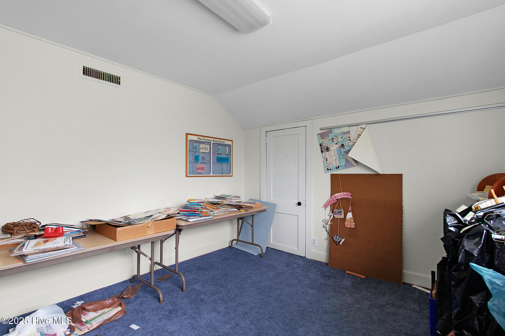 2101 S Lakeview Drive,Newport