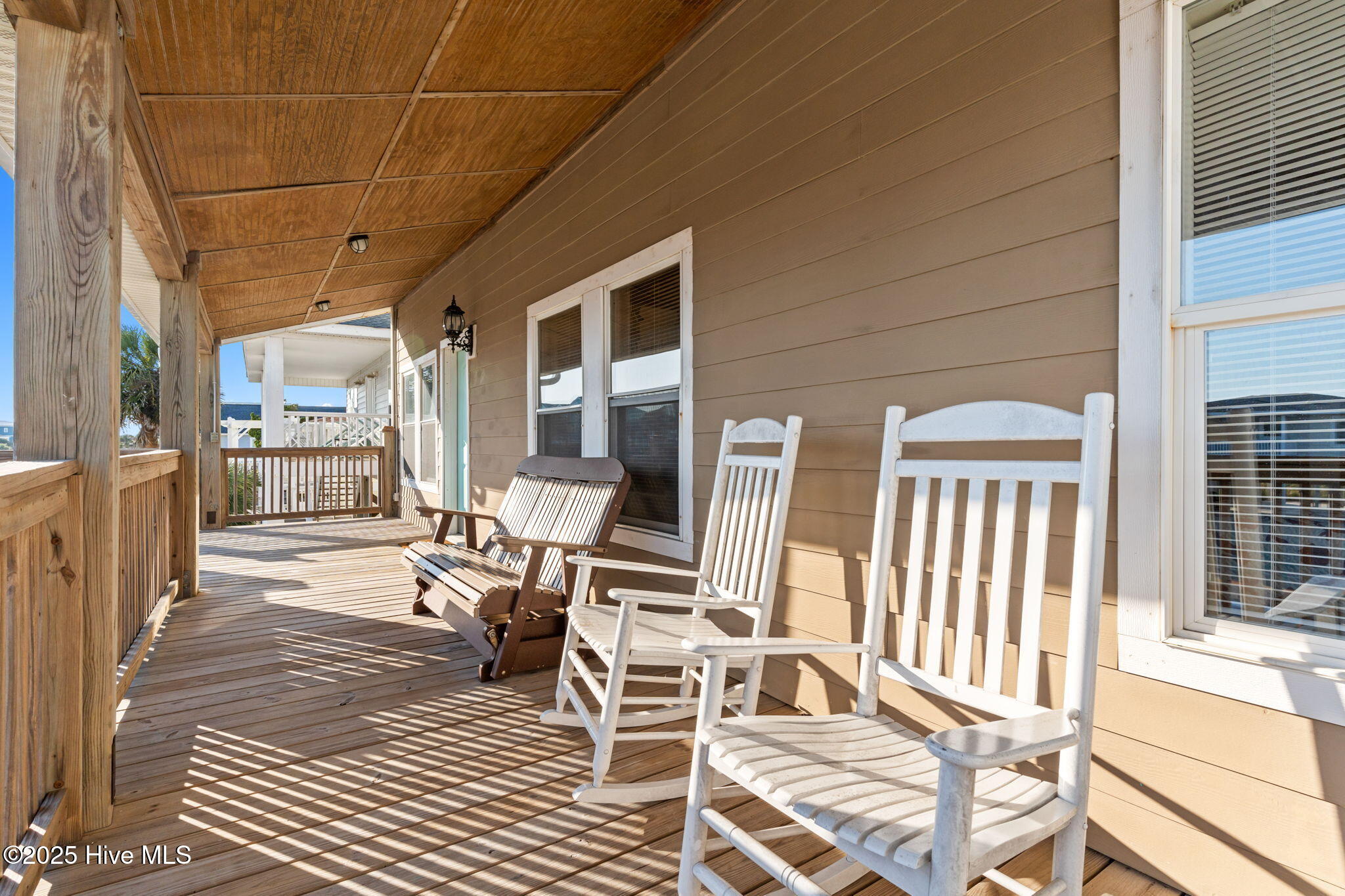 100540487 | Photo 35