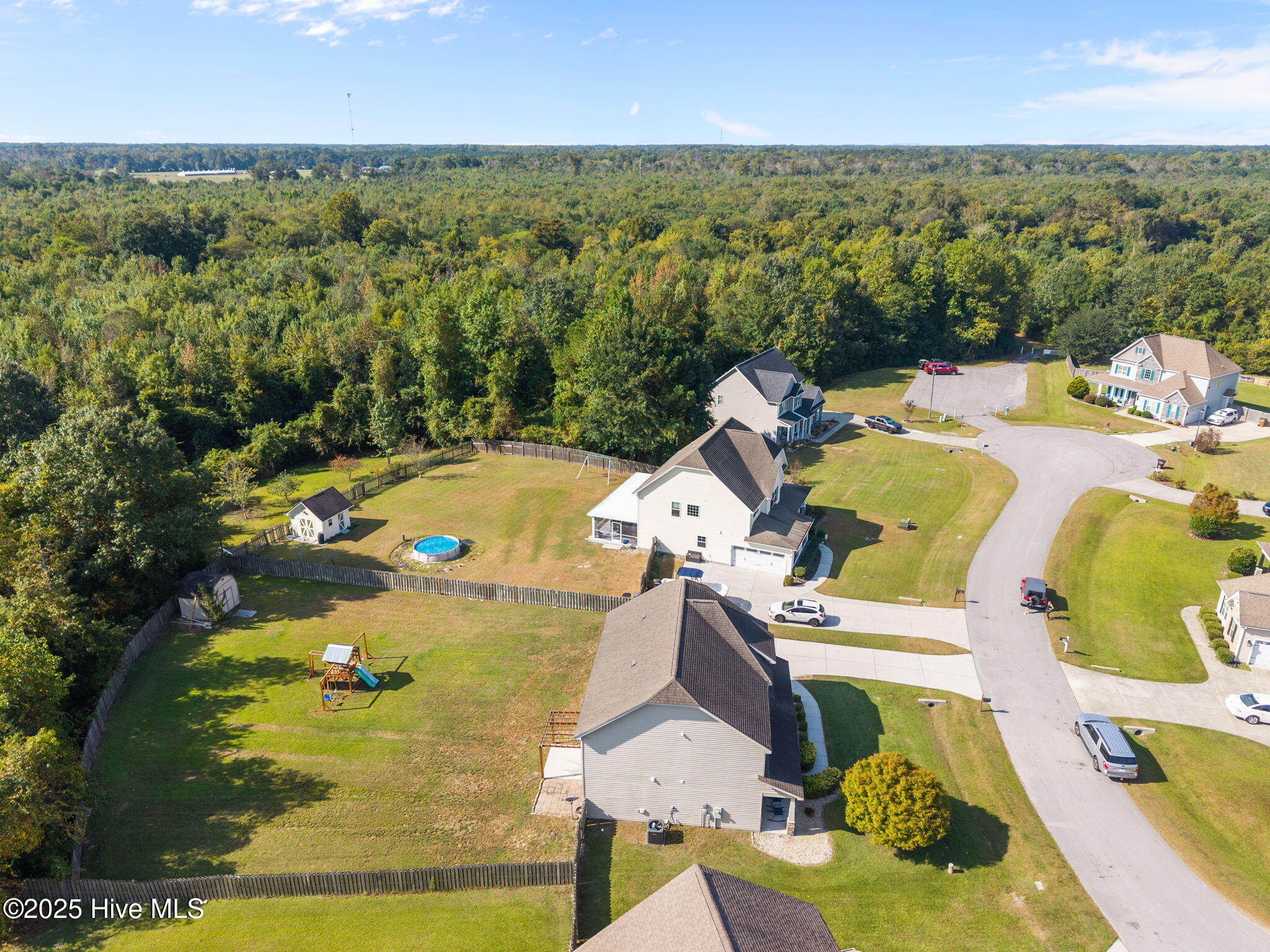 100533509 | Photo 43