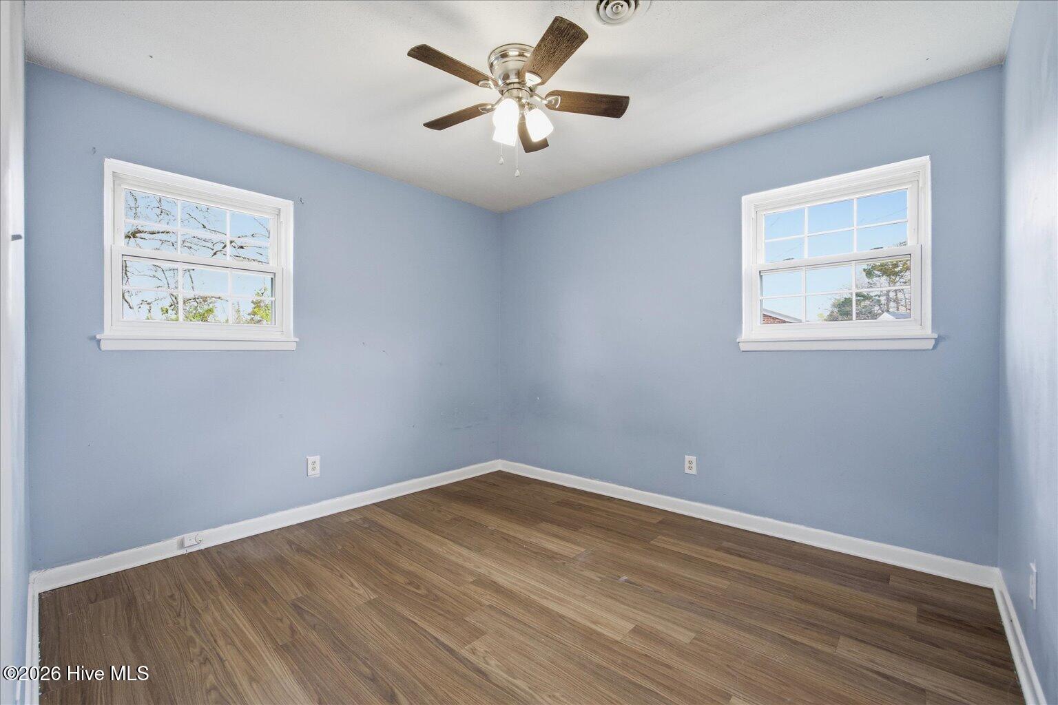 100555957 | Photo 27