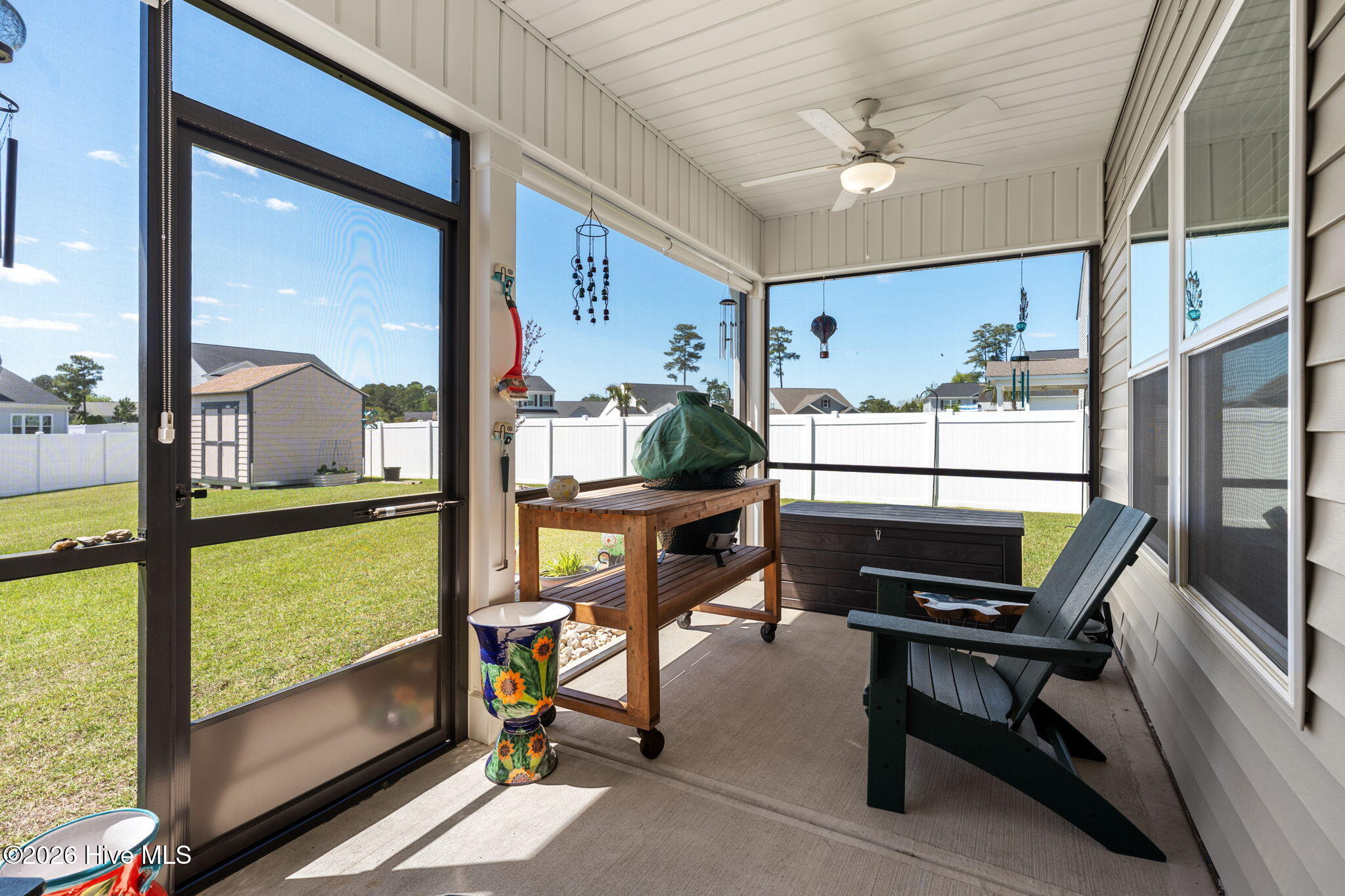 100567205 | Photo 11