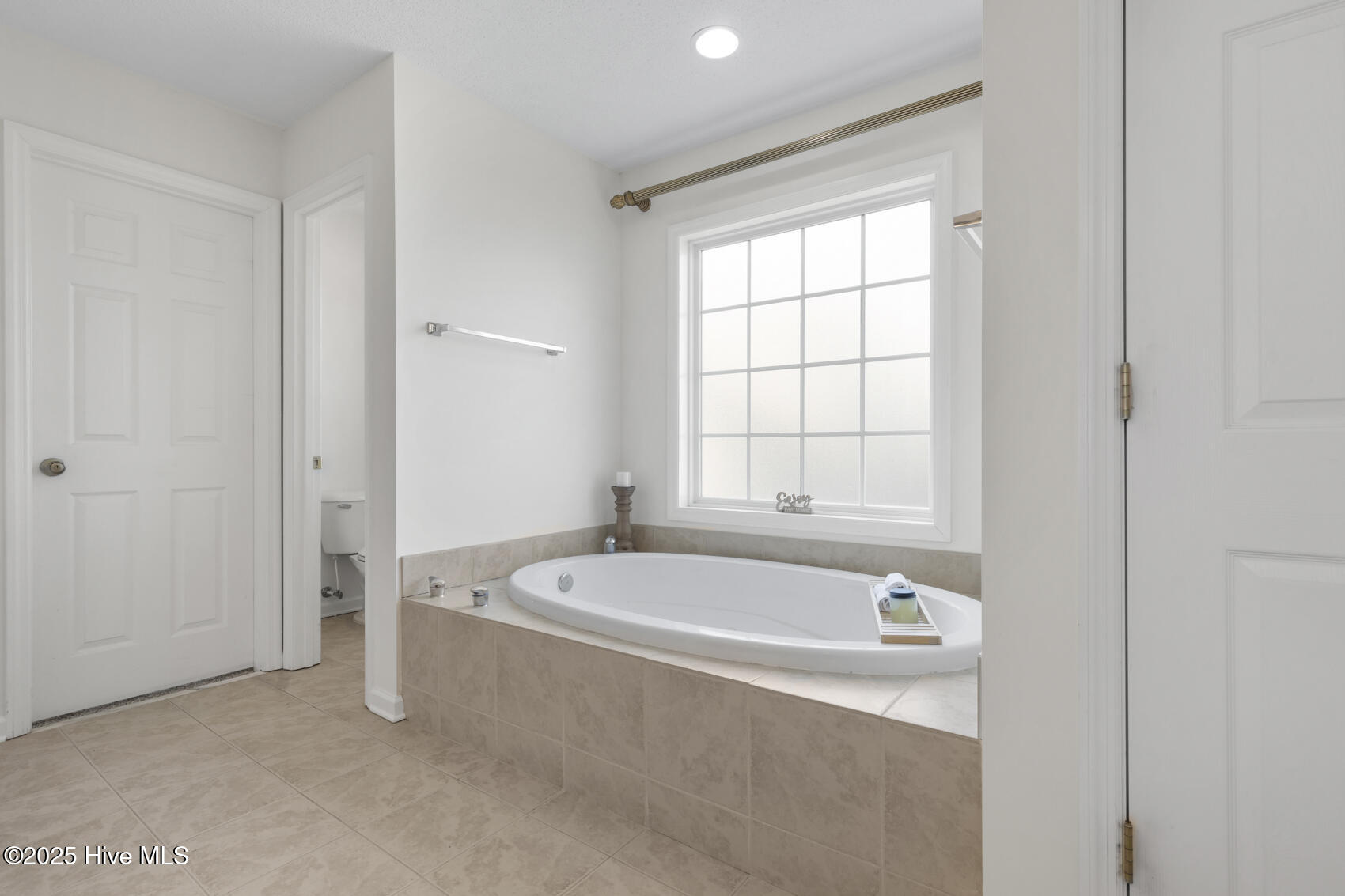 100490996 | Photo 27