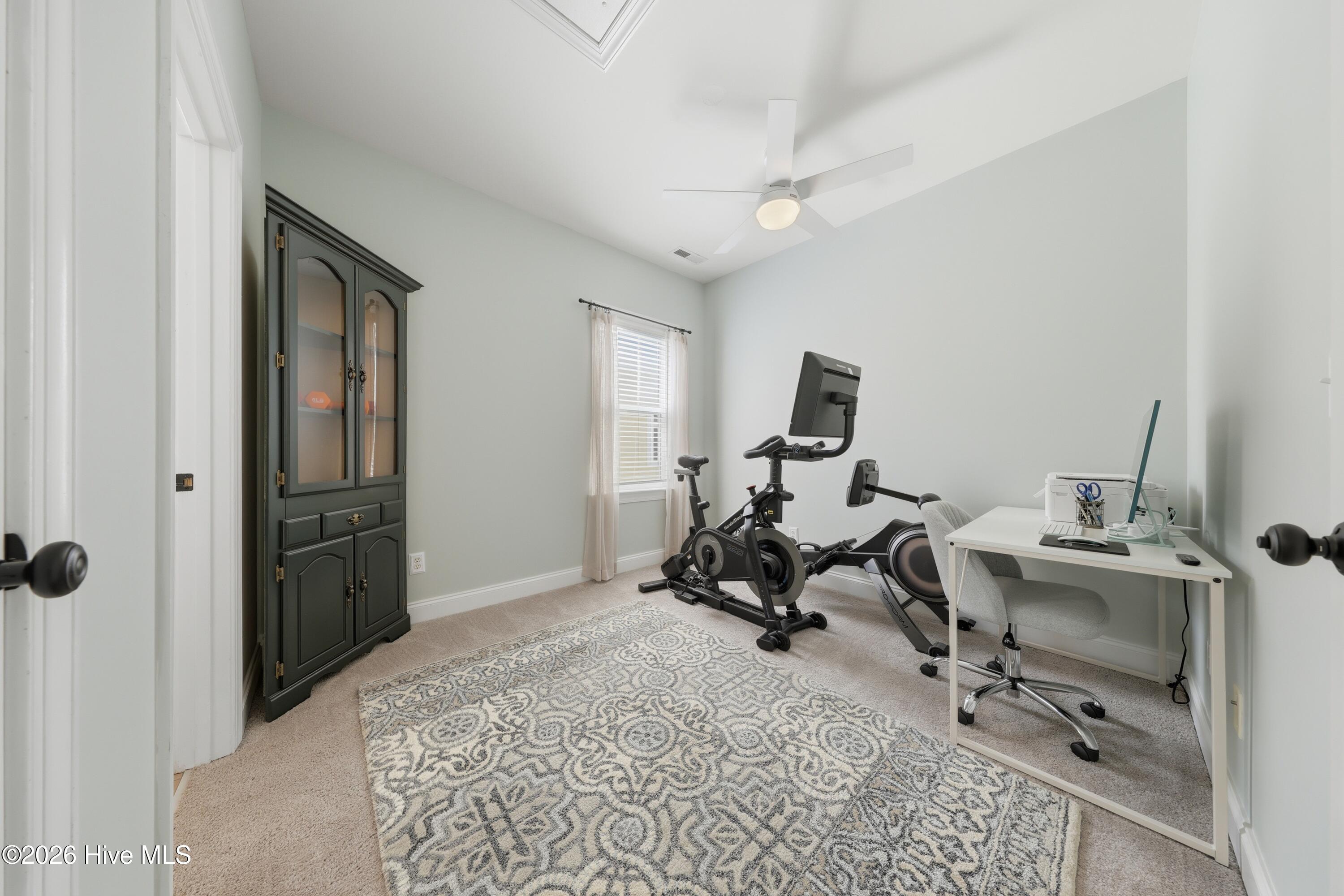 100563729 | Photo 36