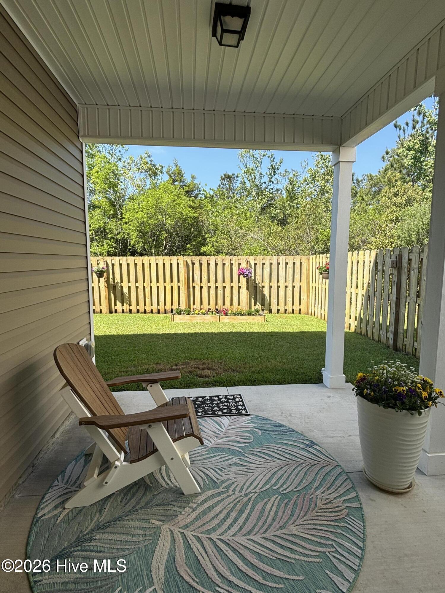 100560675 | Photo 36