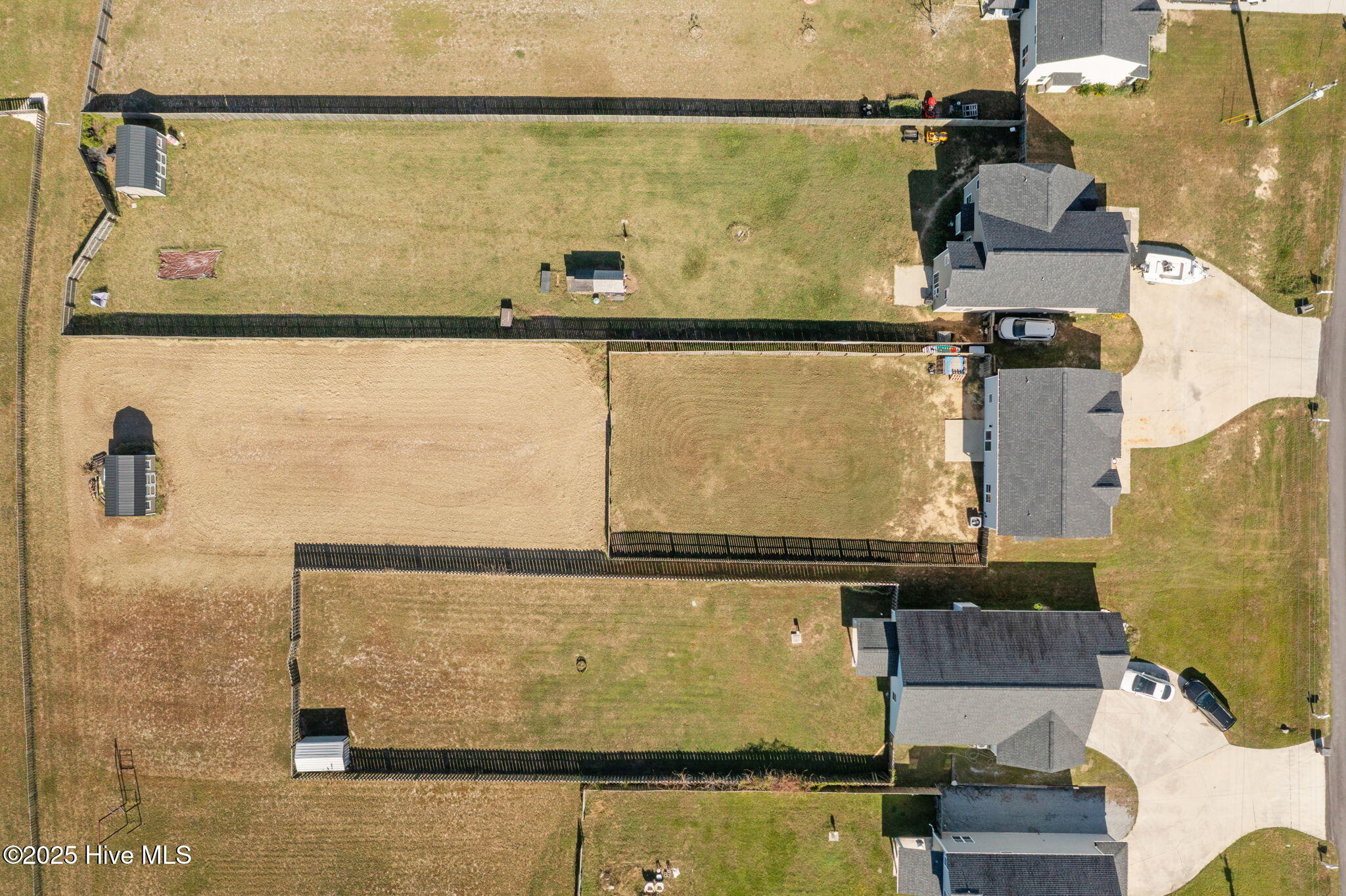 100534752 | Photo 40