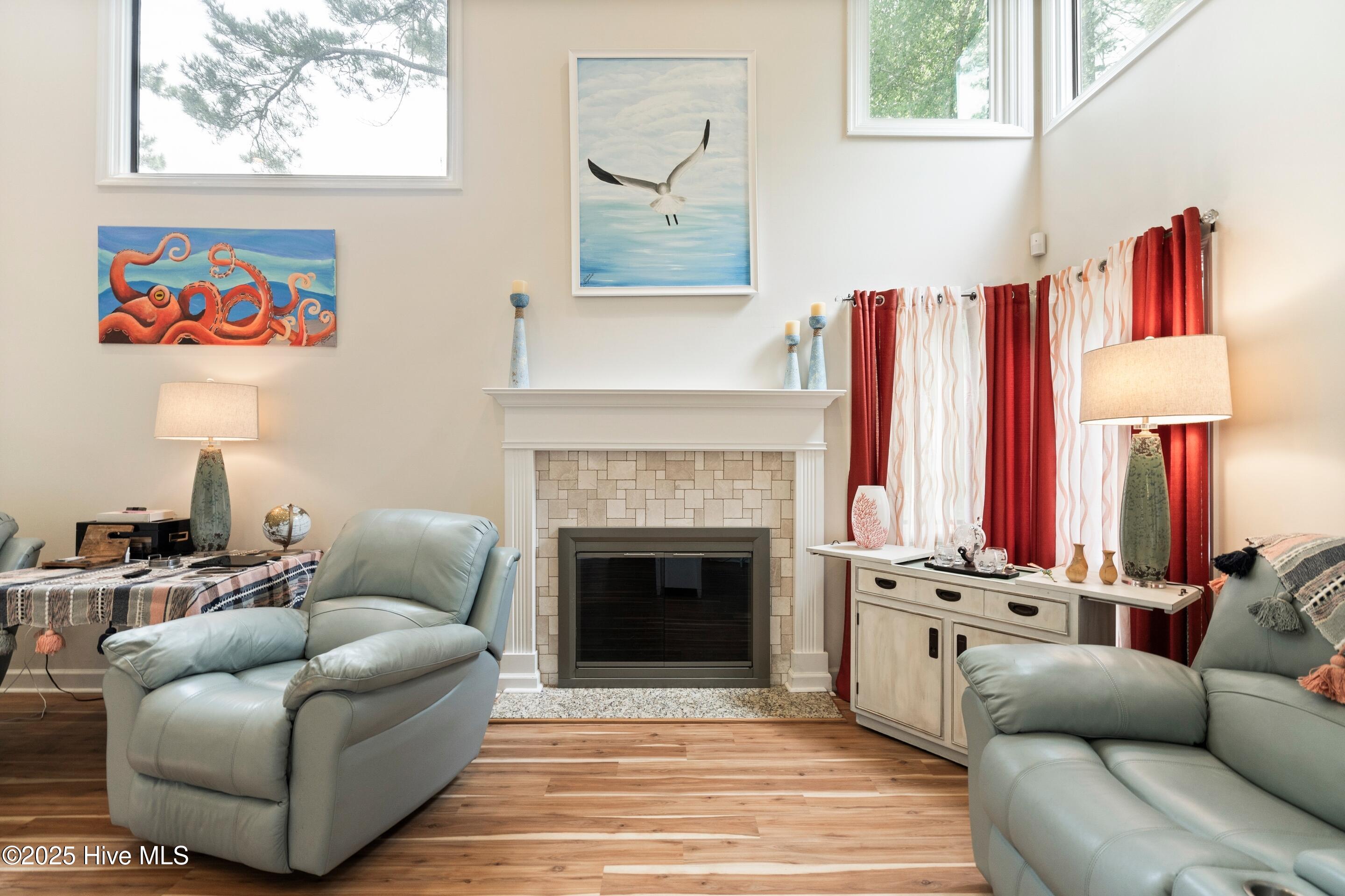 100517106 | Photo 12