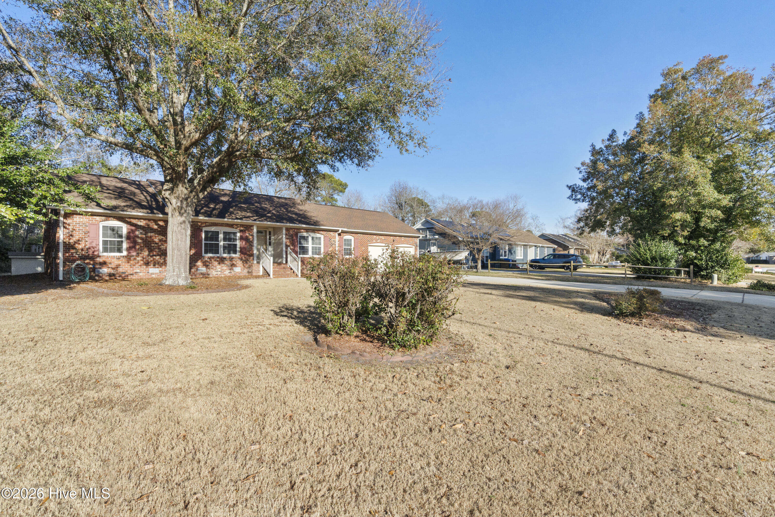 100549887 | Photo 75