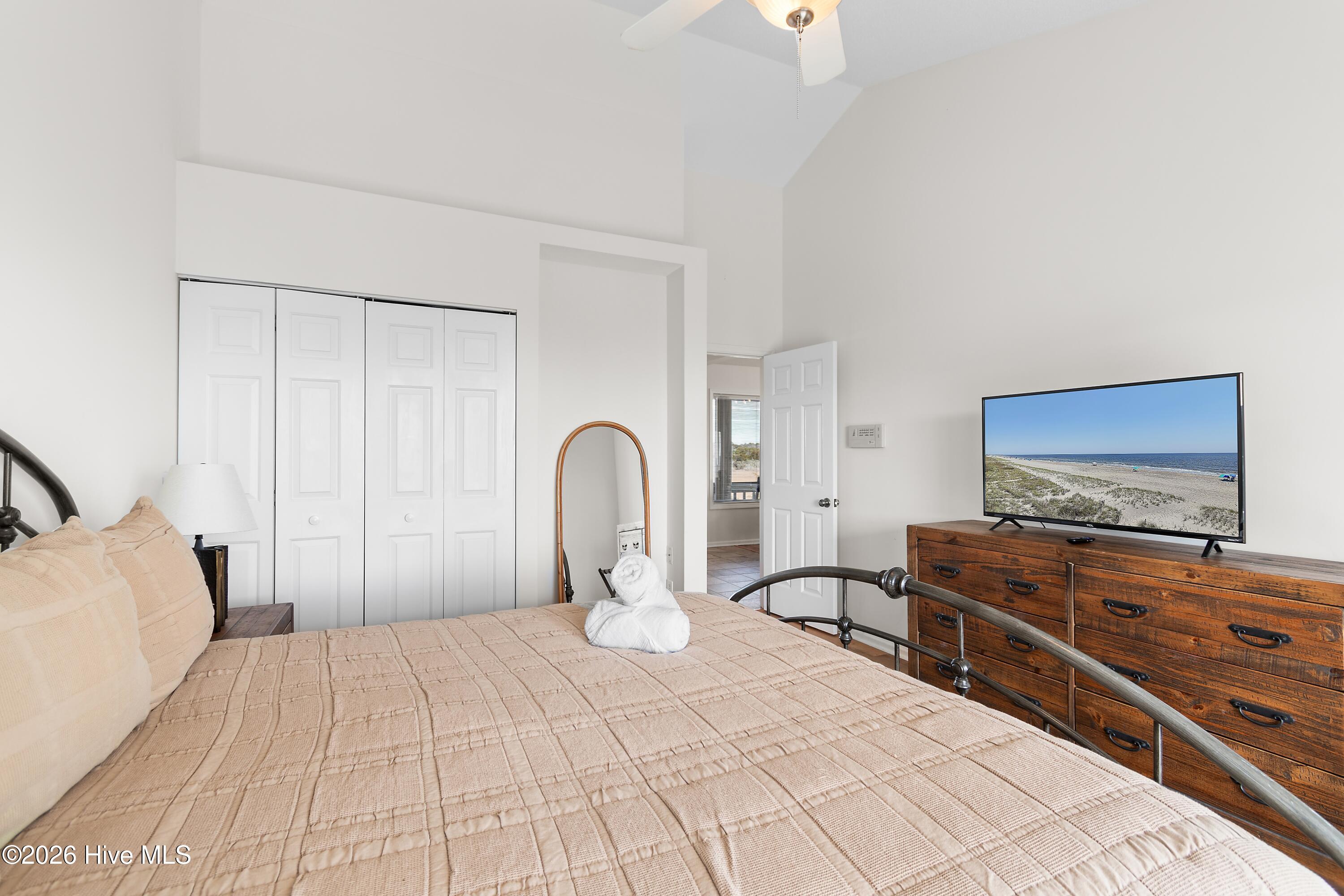 100550931 | Photo 32