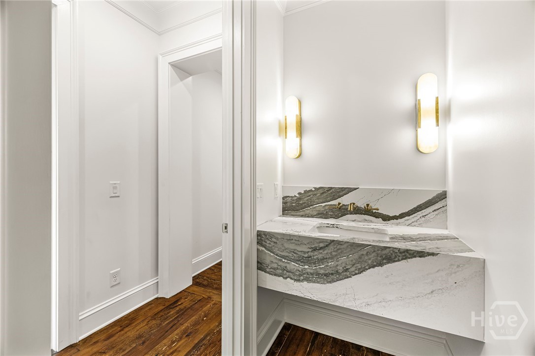Powder room