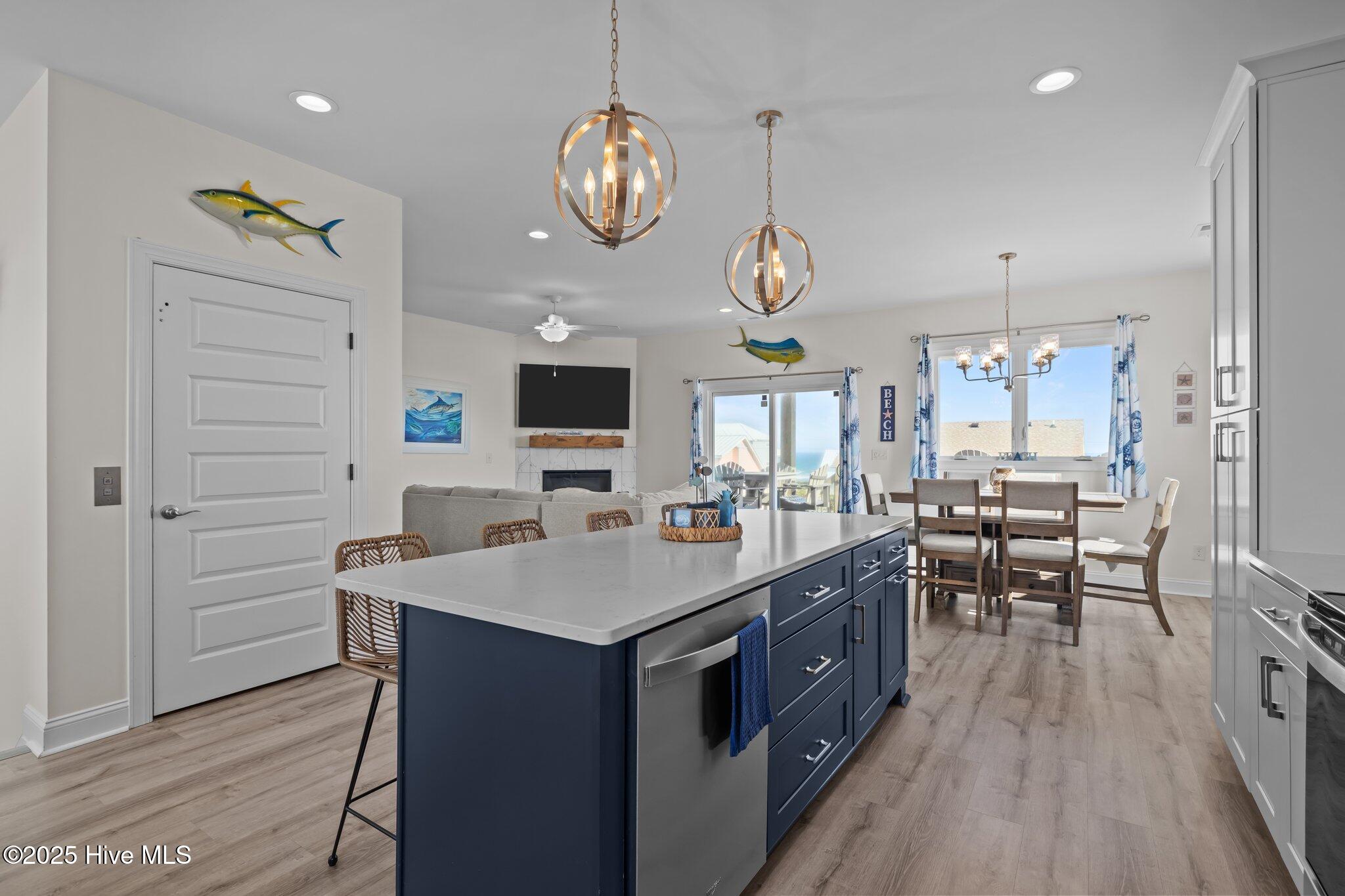 100509194 | Photo 51