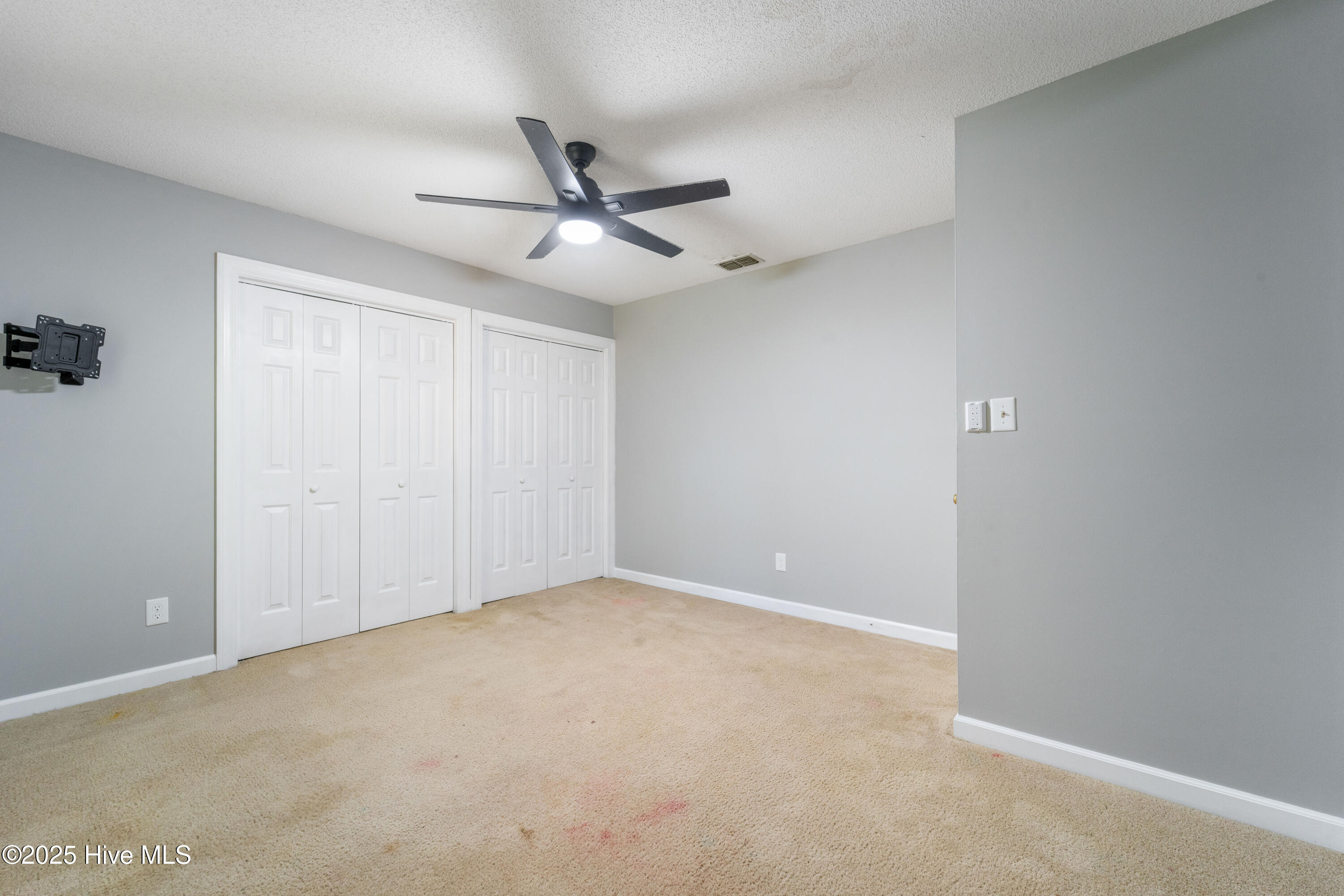 100527968 | Photo 67