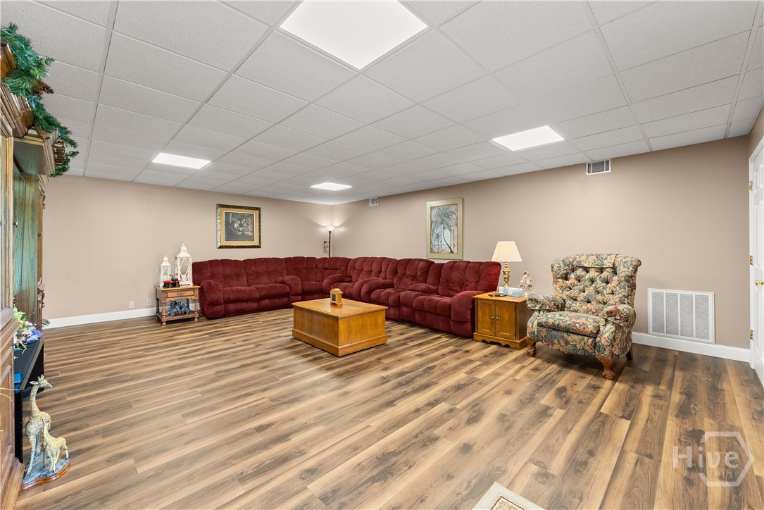 1121 Beacon Light Road
