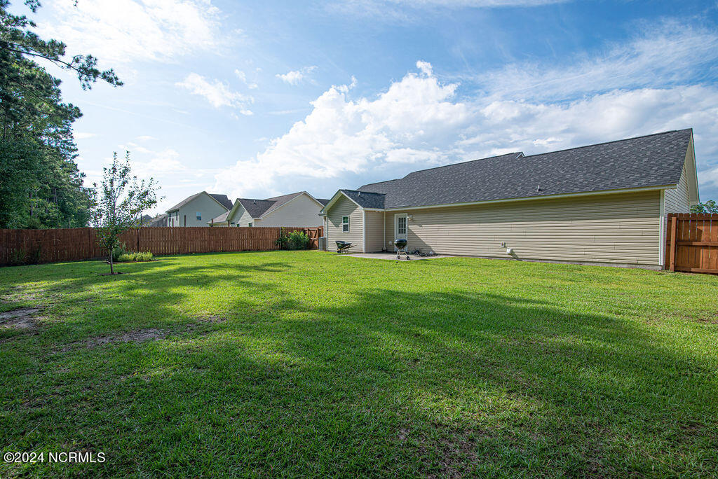 100562352 | Photo 23