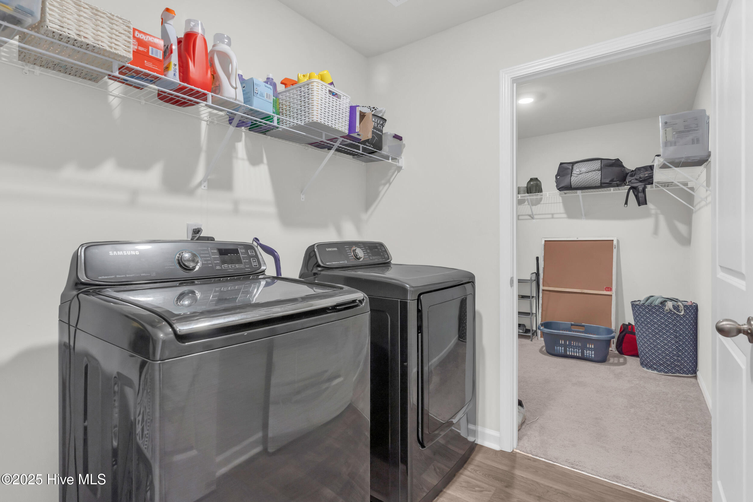 100518260 | Photo 35