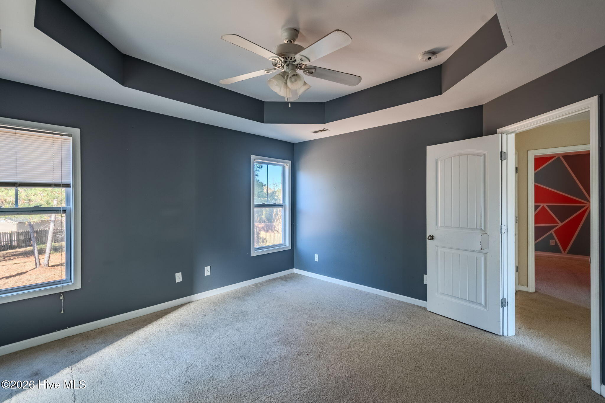 100547305 | Photo 13