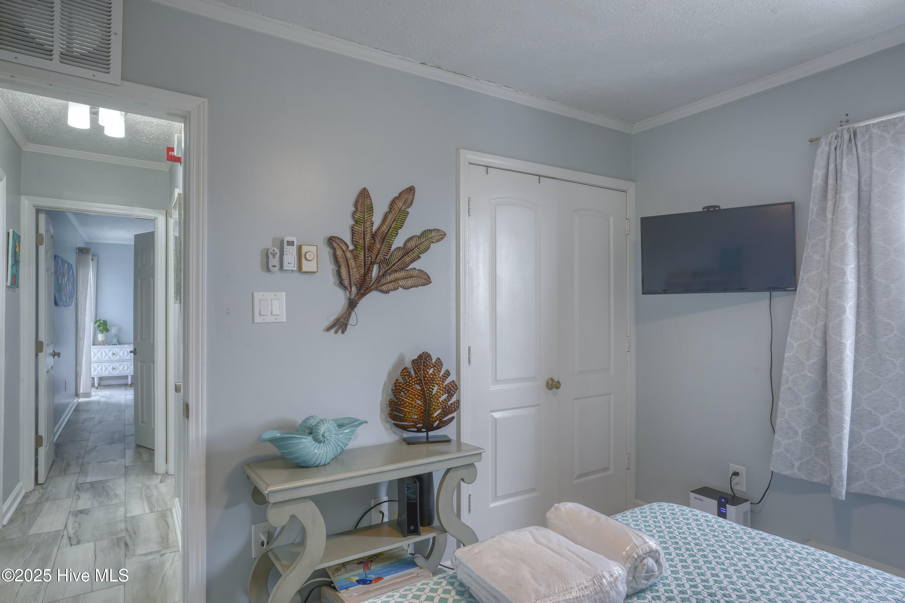 100511229 | Photo 15