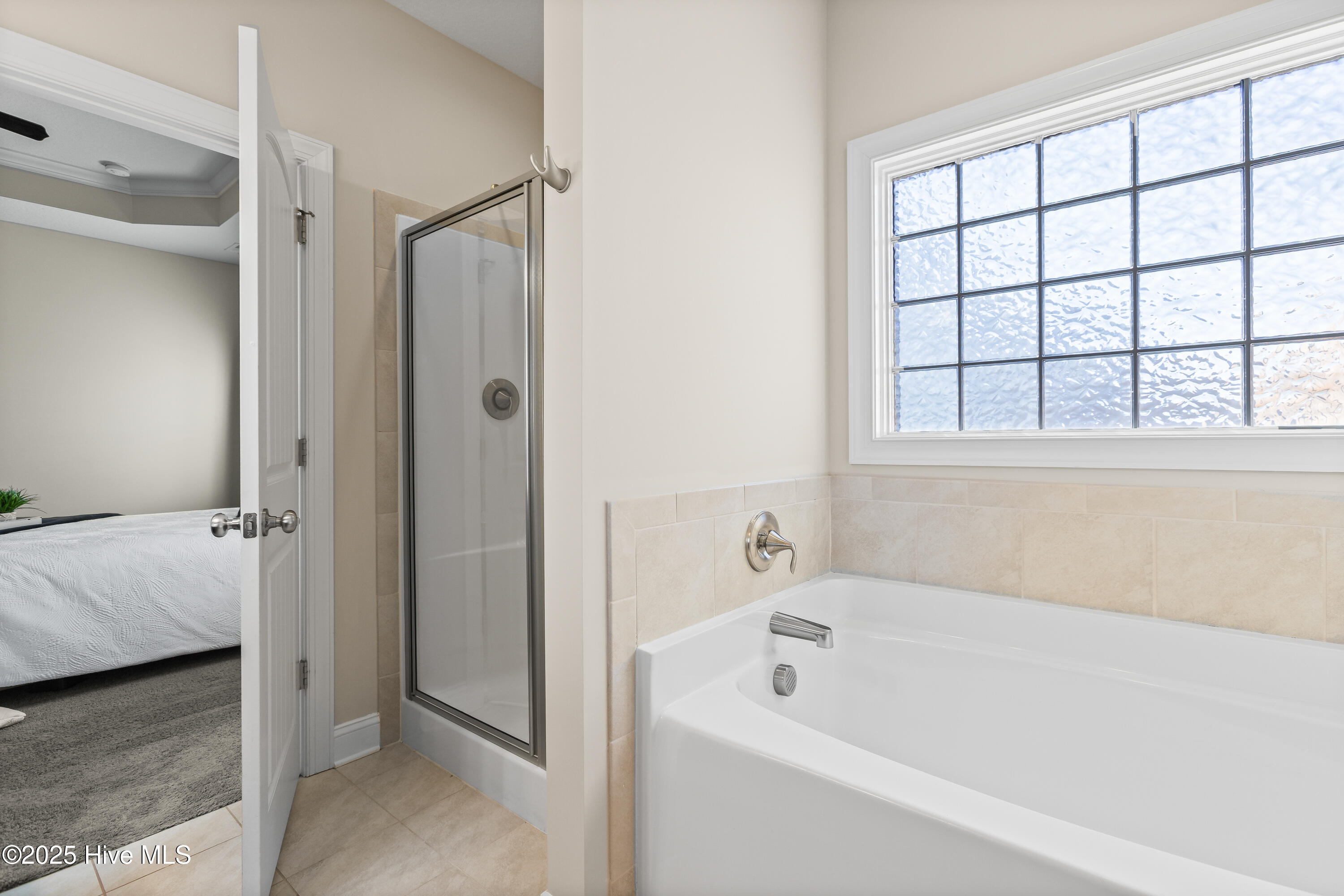 100541822 | Photo 22