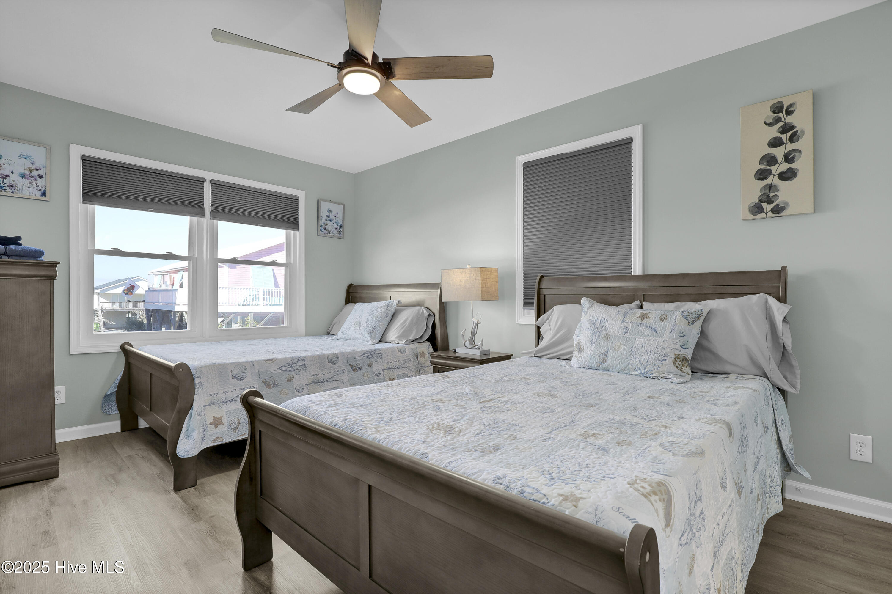 100543531 | Photo 11