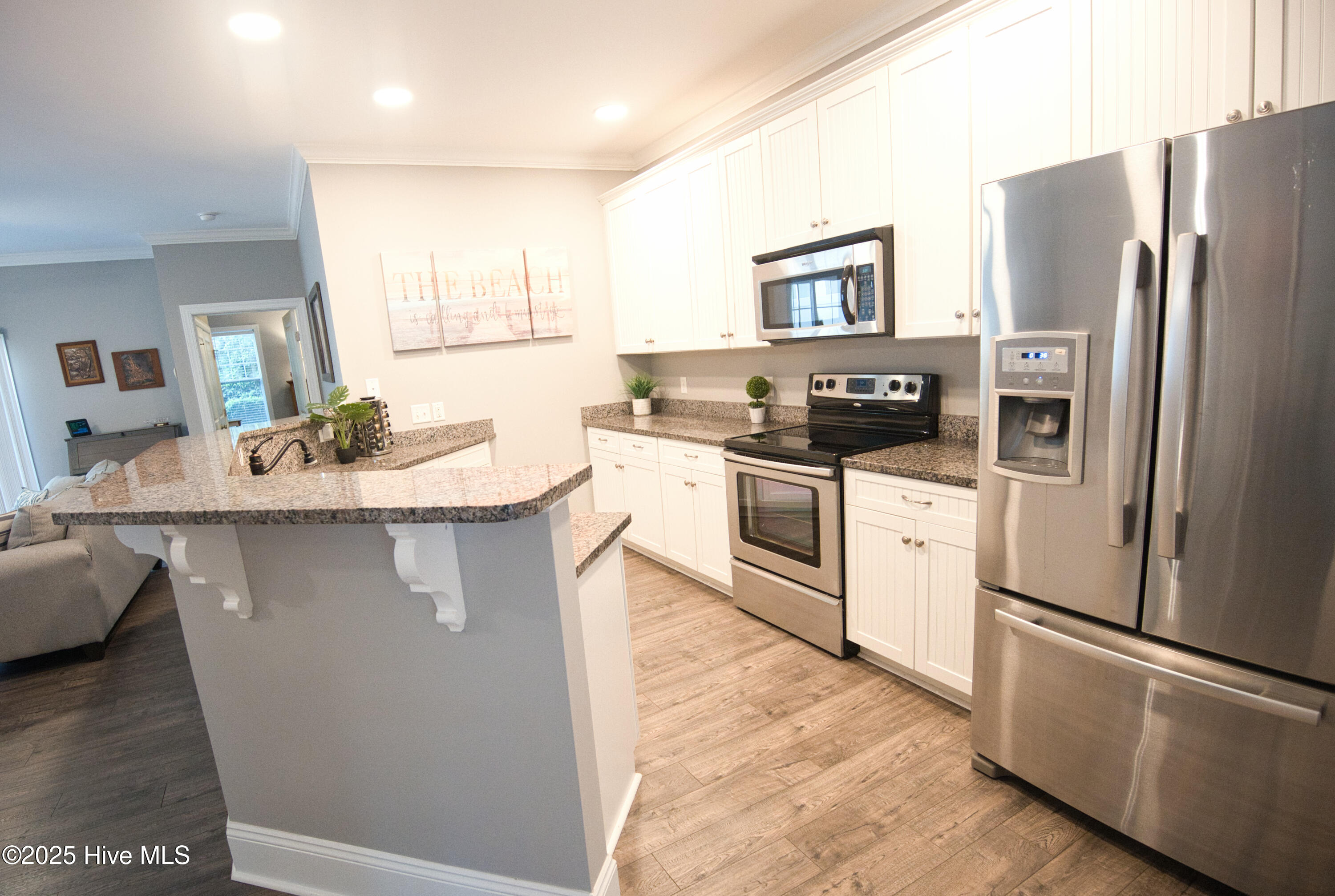 7195 Bonaventure Street SW Apt 404, Ocean Isle Beach, NC 28469 – photo 6: DSC_1283