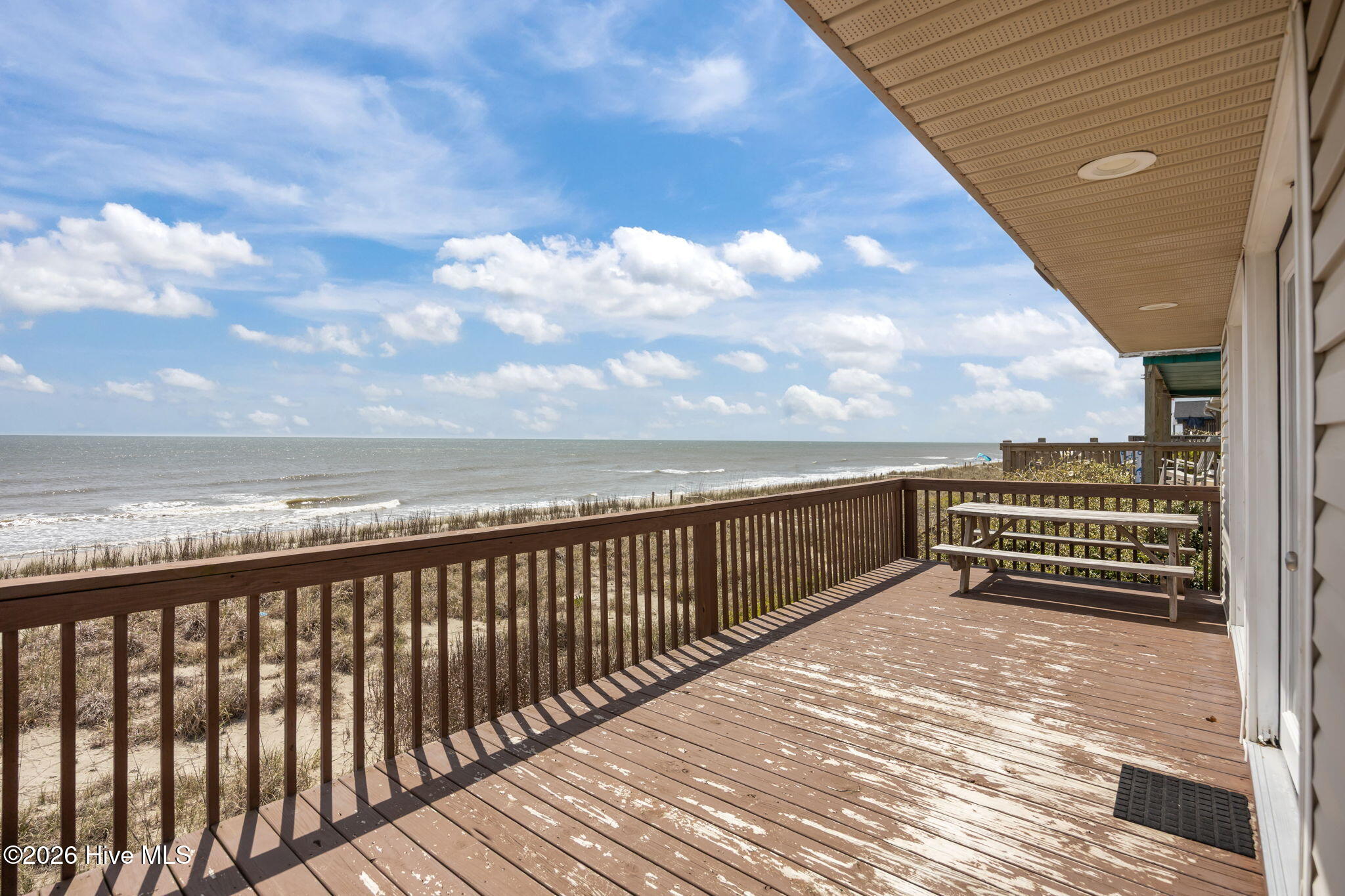 100565925 | Photo 14