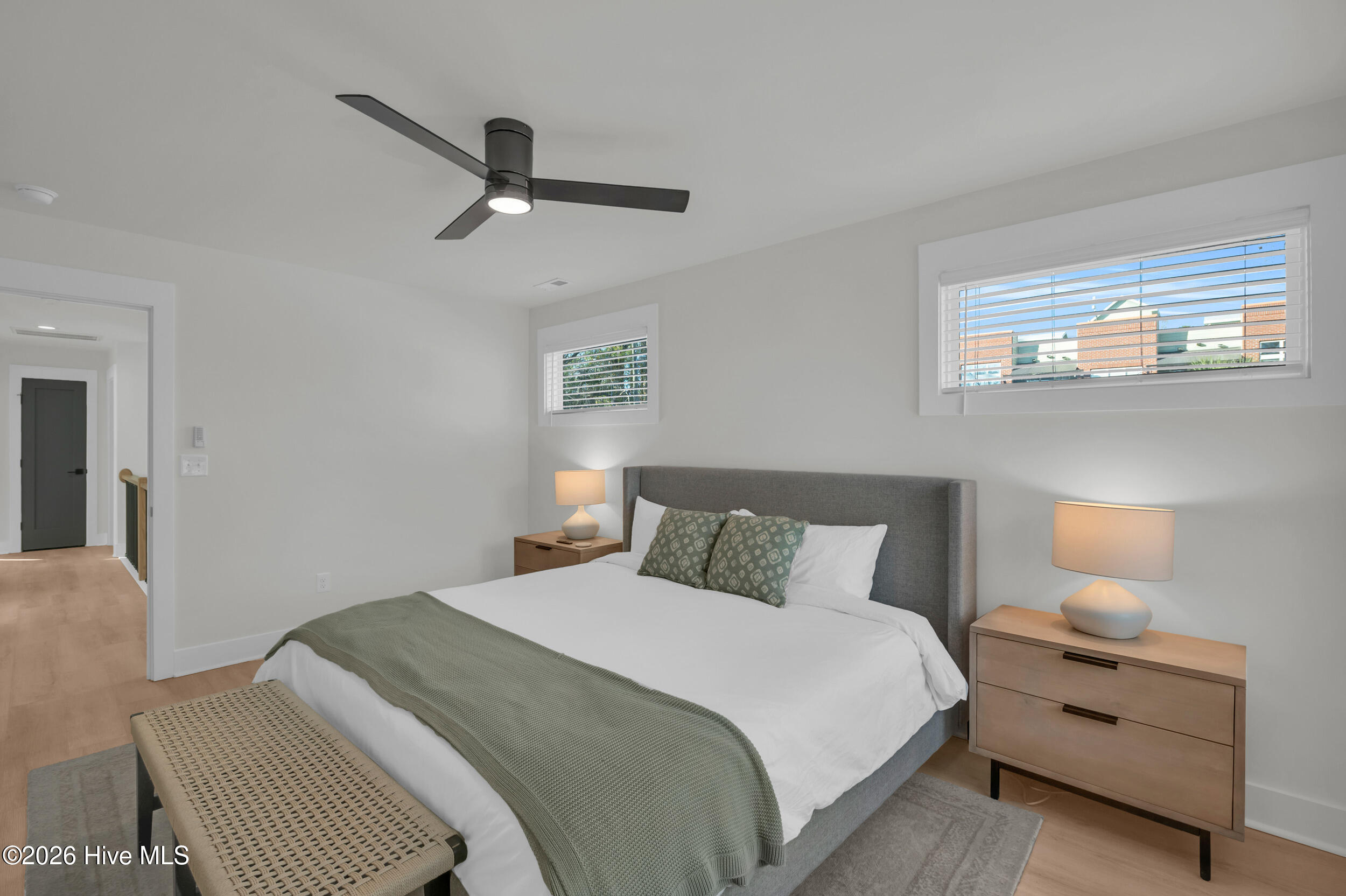 100553113 | Photo 16