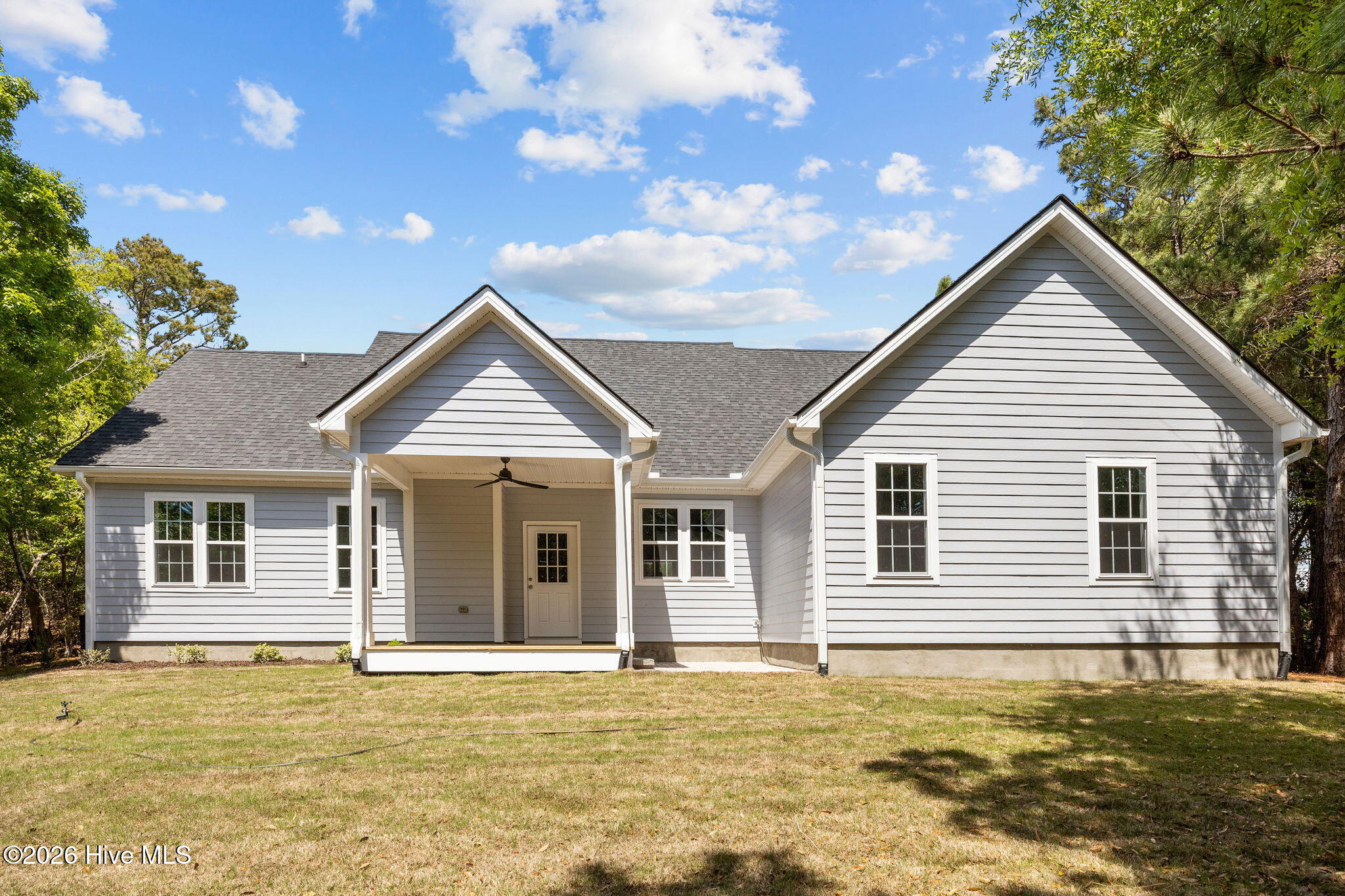 100568646 | Photo 36