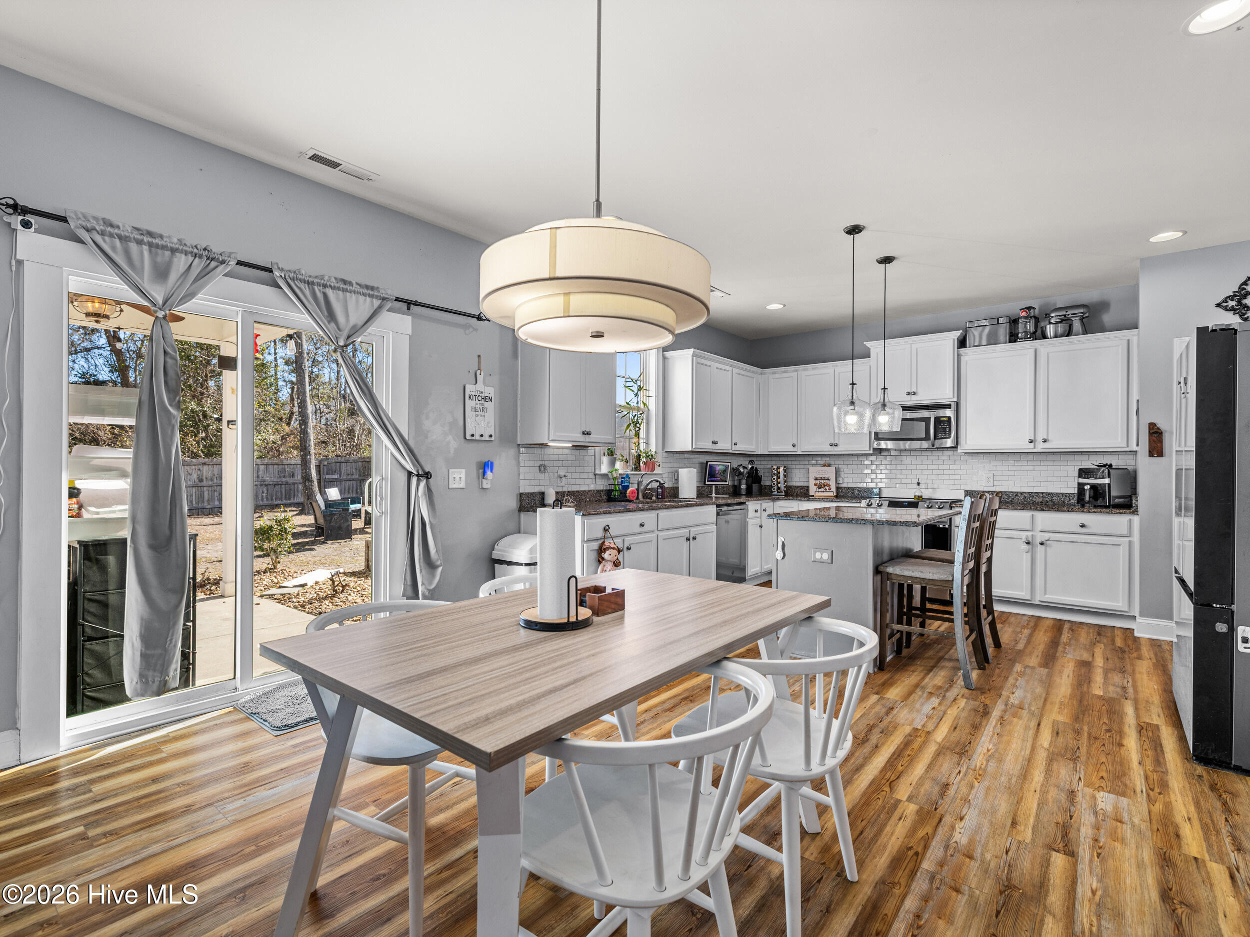 100554217 | Photo 20