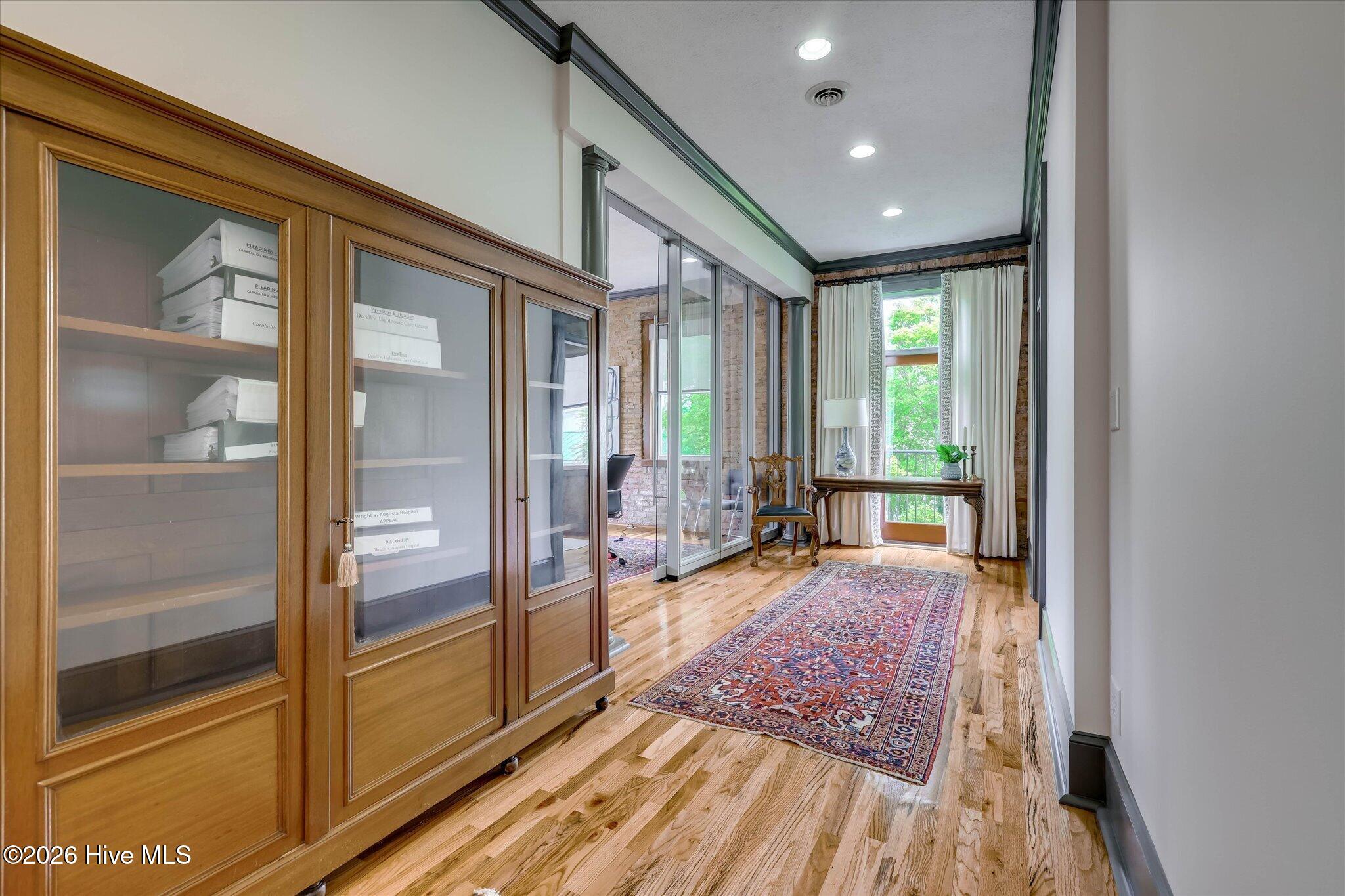 302 Park 2nd floor hallway