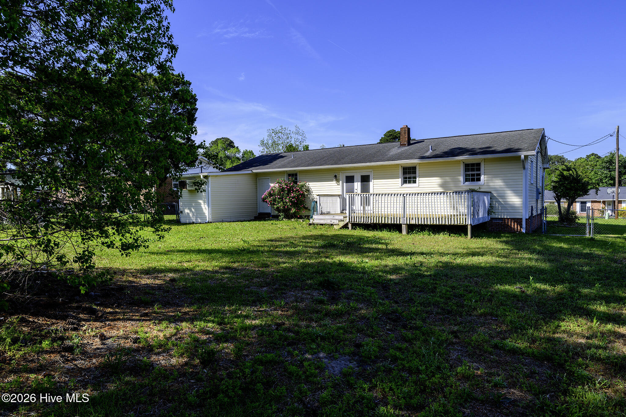 100567518 | Photo 33