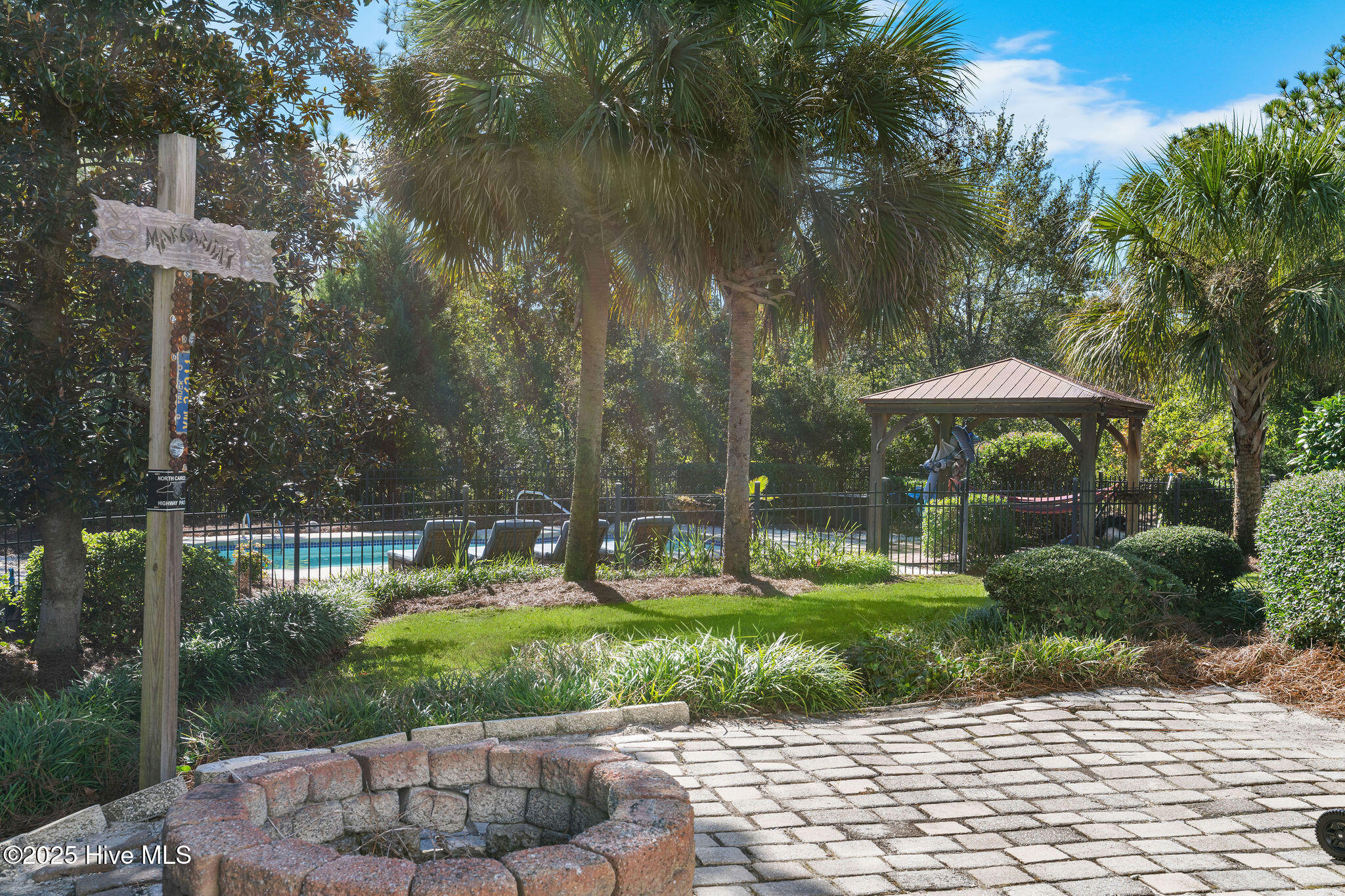 100539157 | Photo 15