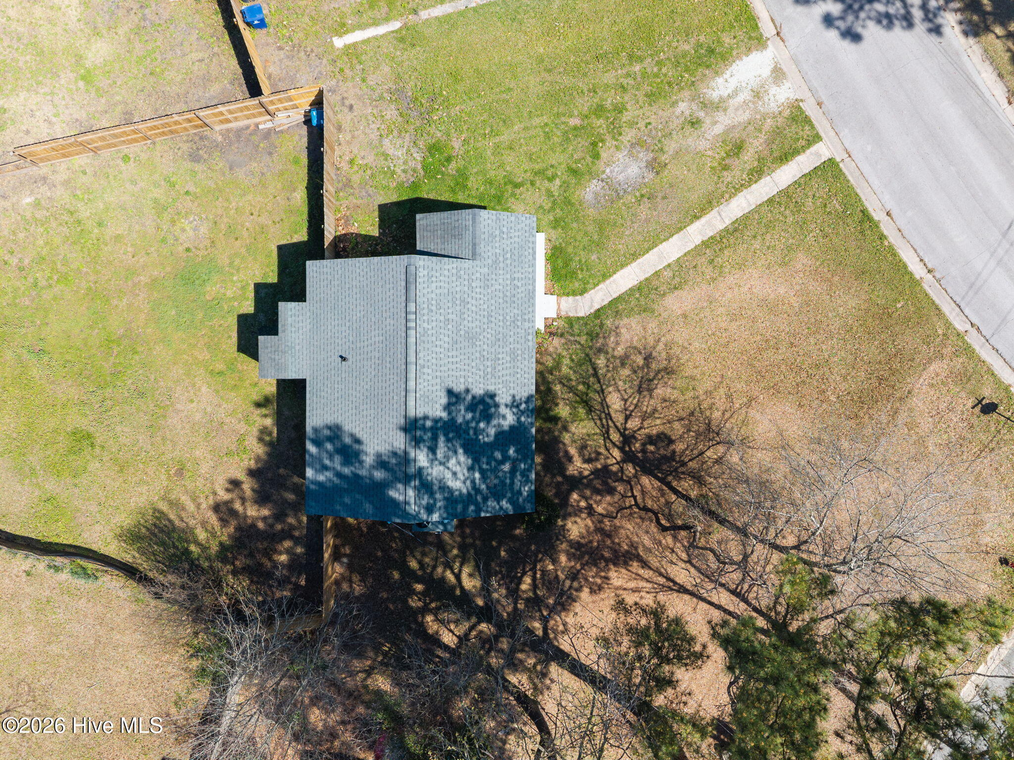 100561067 | Photo 11