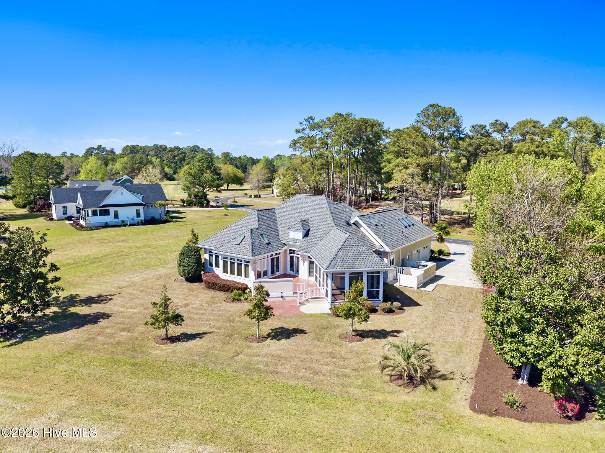 100564967 | Photo 93