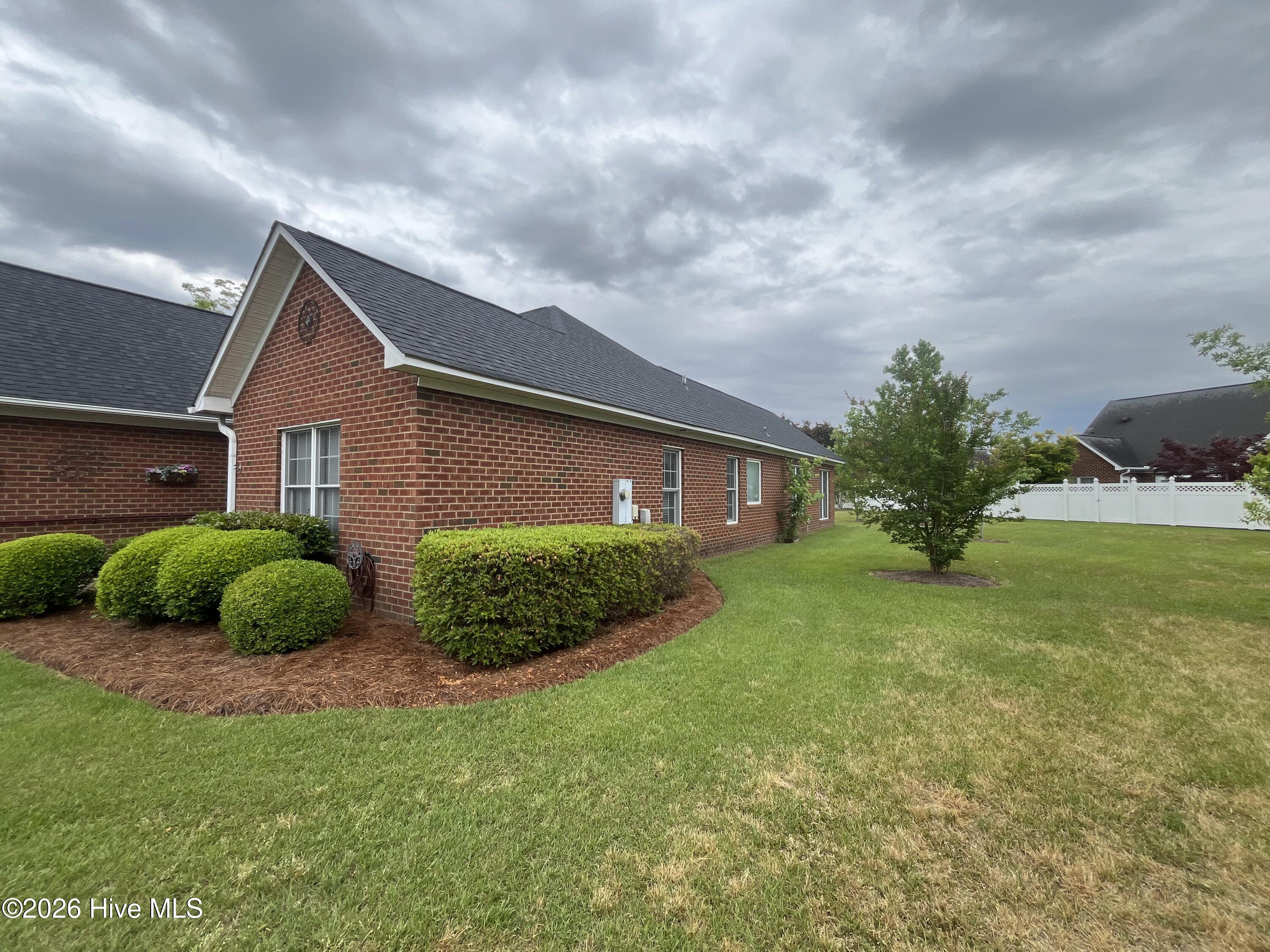 Homes for sale in Winterville, NC | 3704 New Castle Ct, Winterville, NC 28590 | MLS# 100571200