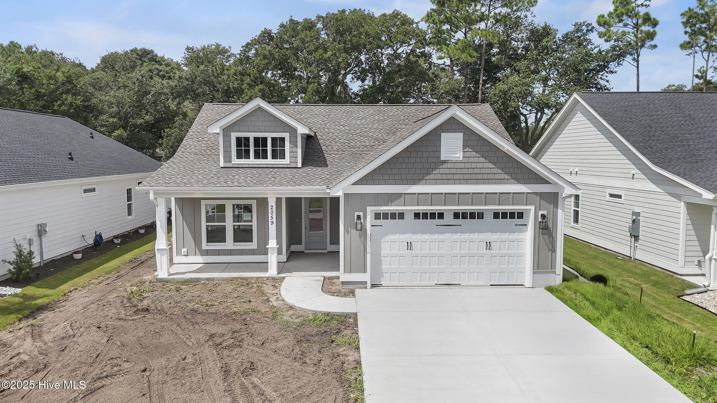 2059 Greenside Manor