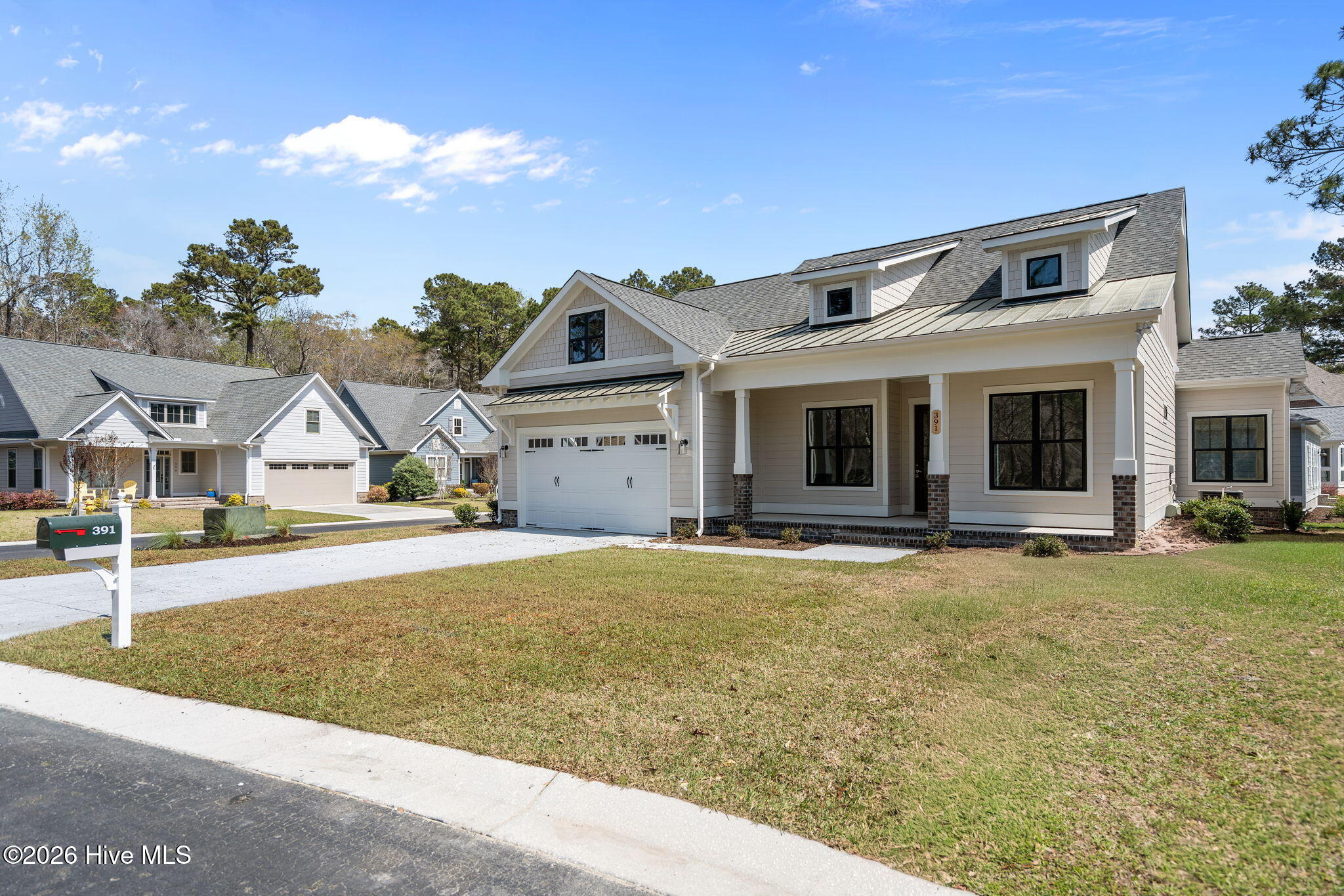 100564370 | Photo 46