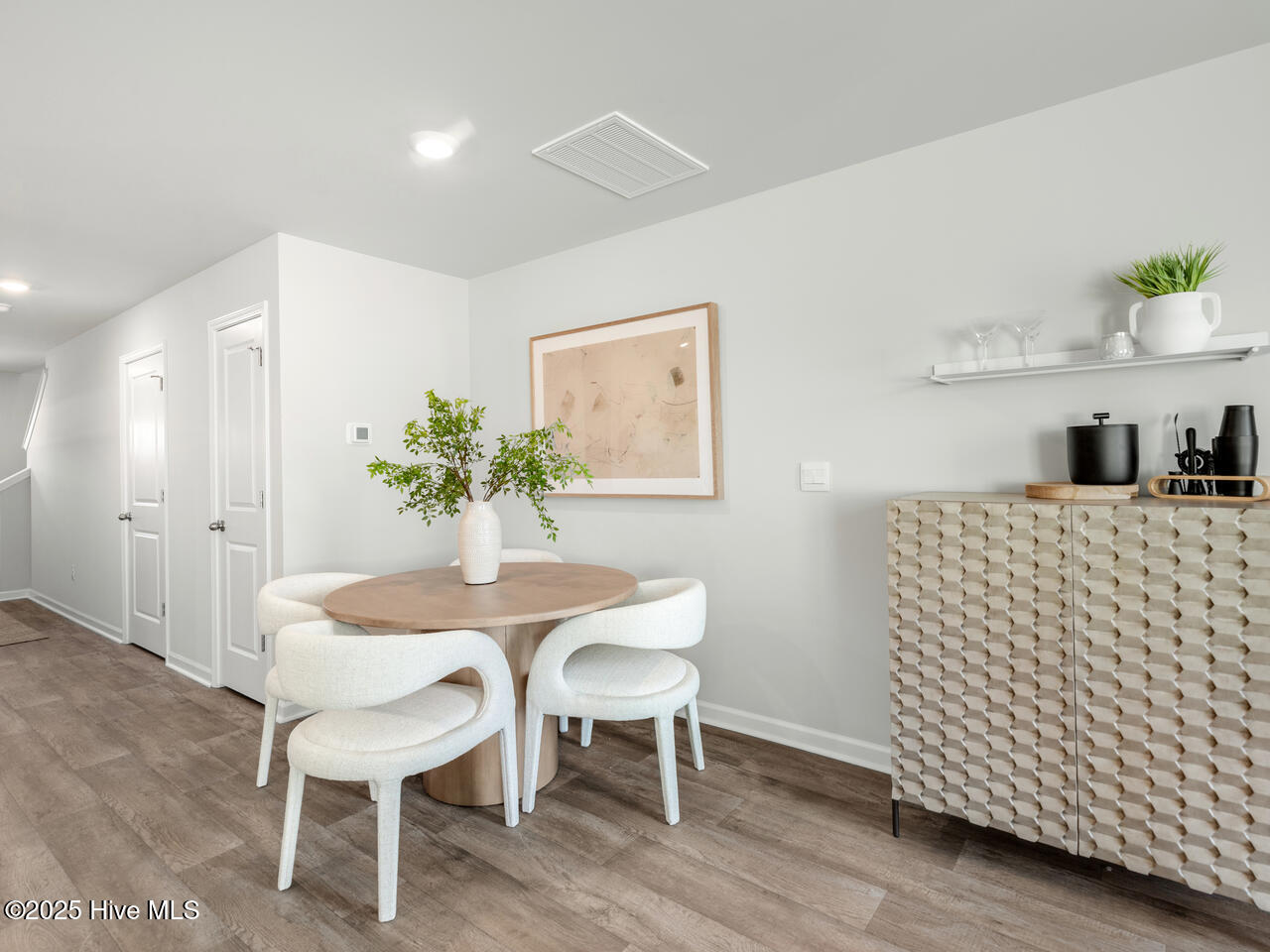 100541439 | Photo 11